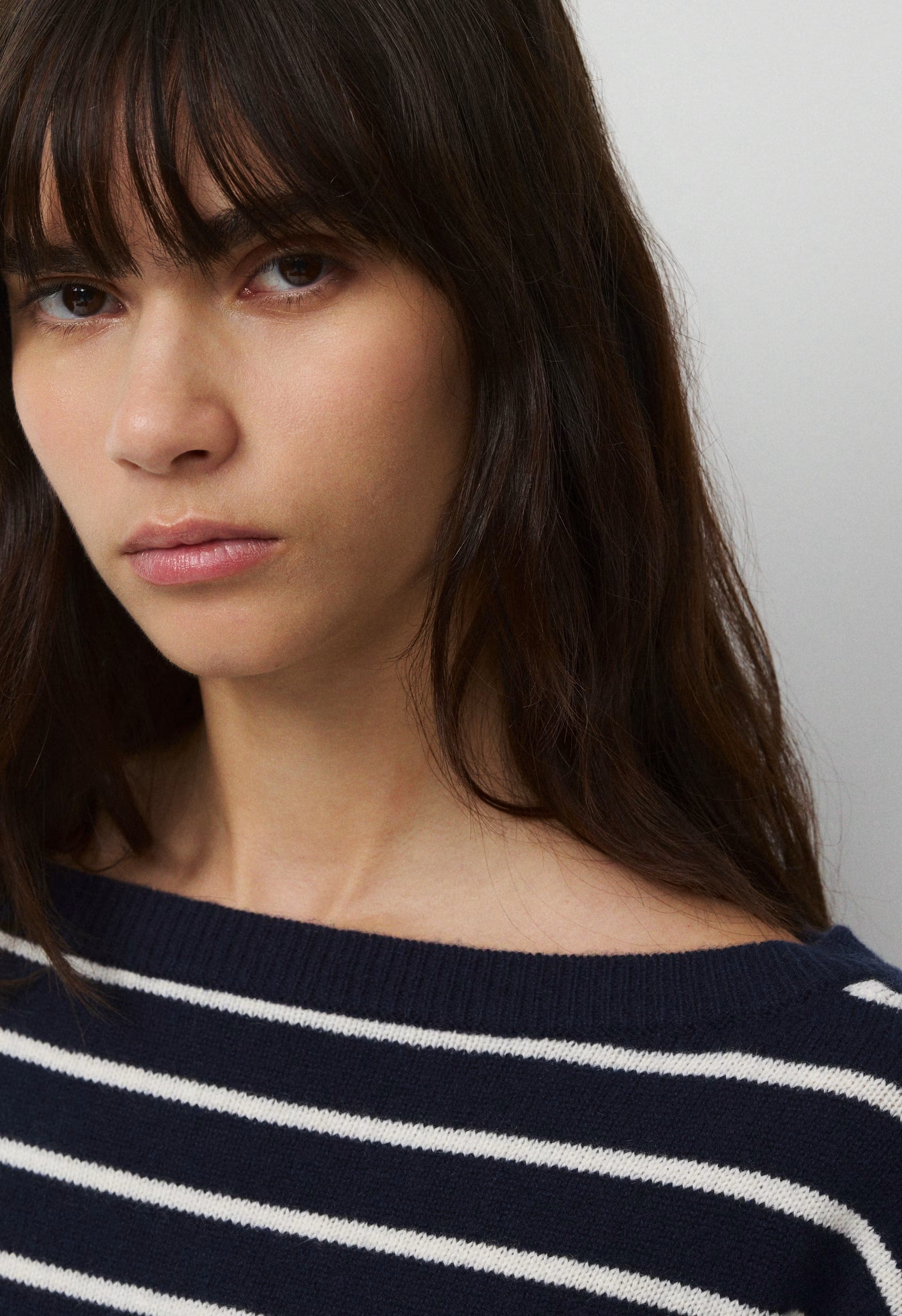 Essential Cashmere Nuance Sweater - ADMIRAL NVY/LT BIRCH