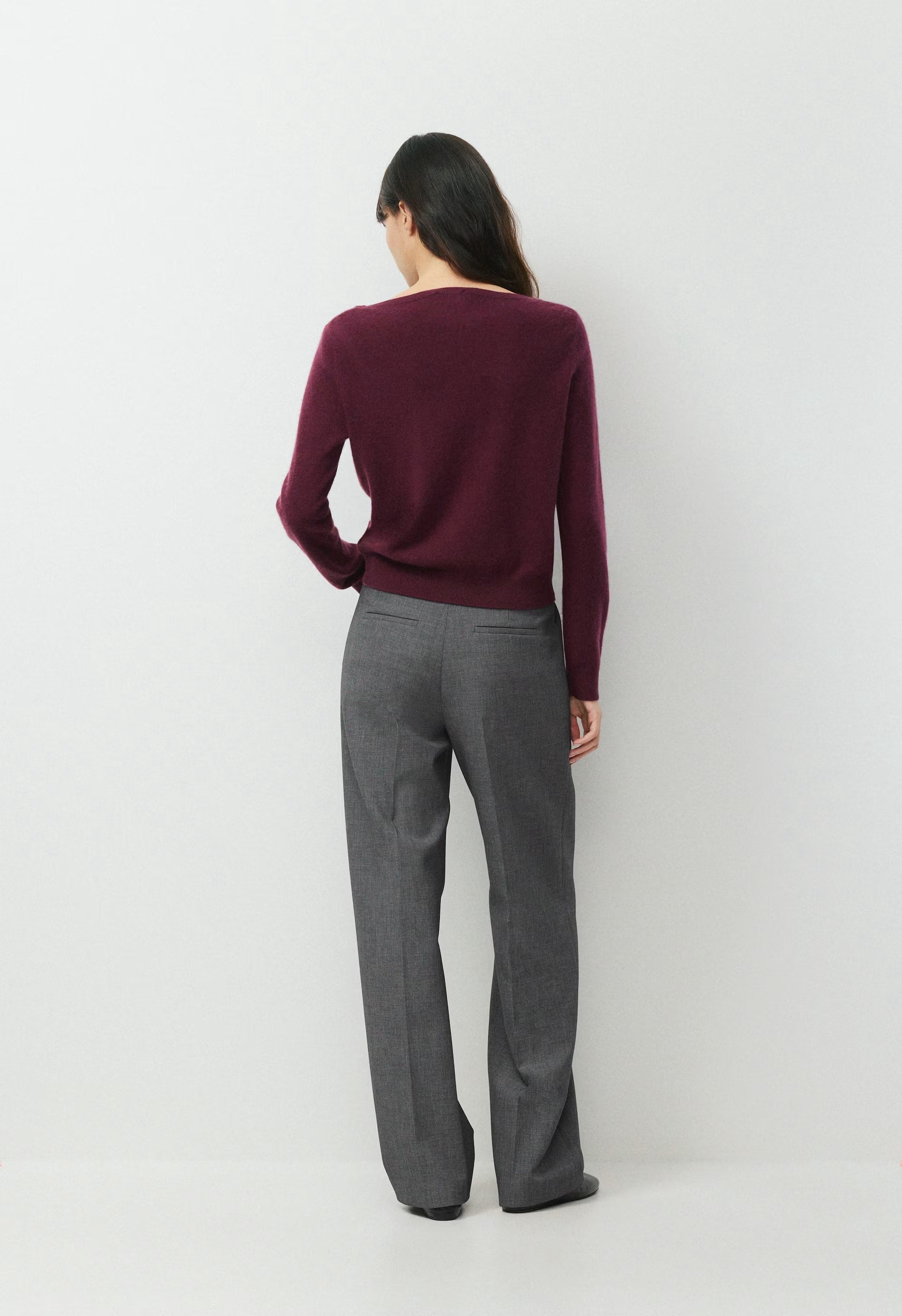 Bare Cashmere Magnific Sweater - GALA PLUM