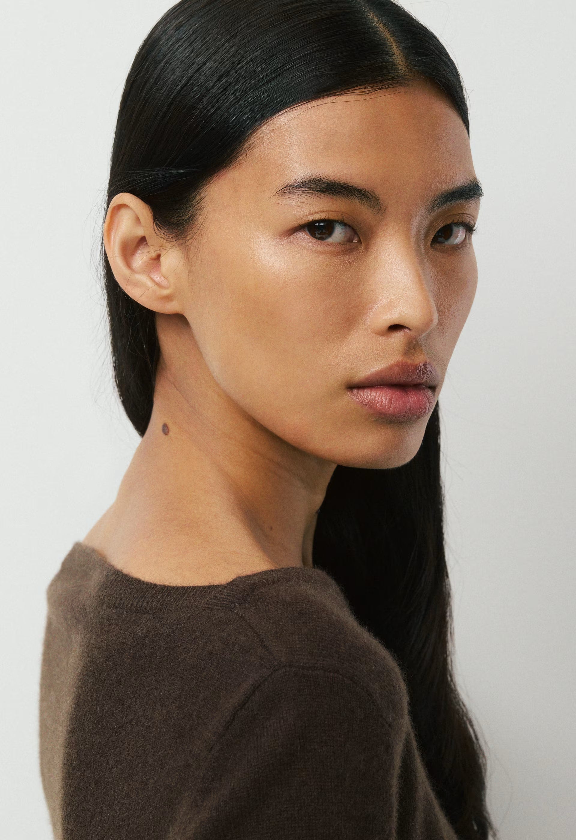 Bare Cashmere Magnific Sweater - CACAO NIB BROWN
