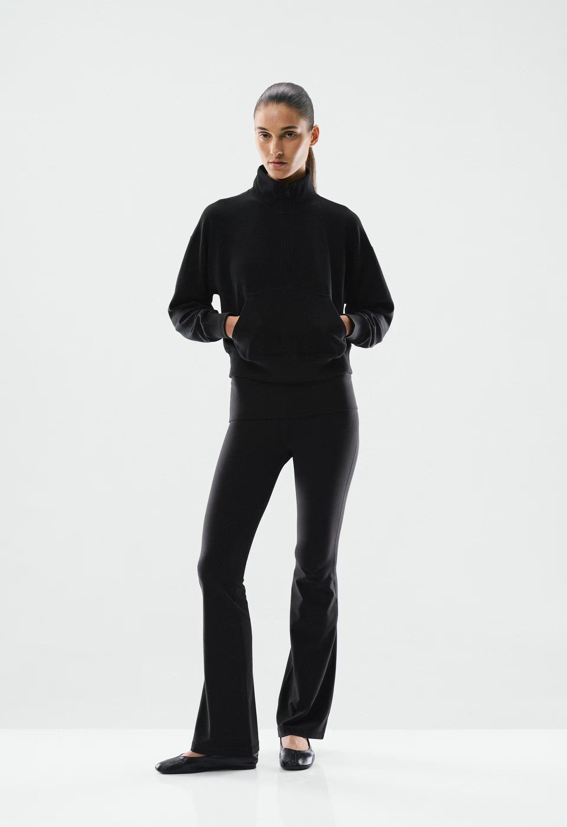 Wafflex Karma Sweater - BLACK