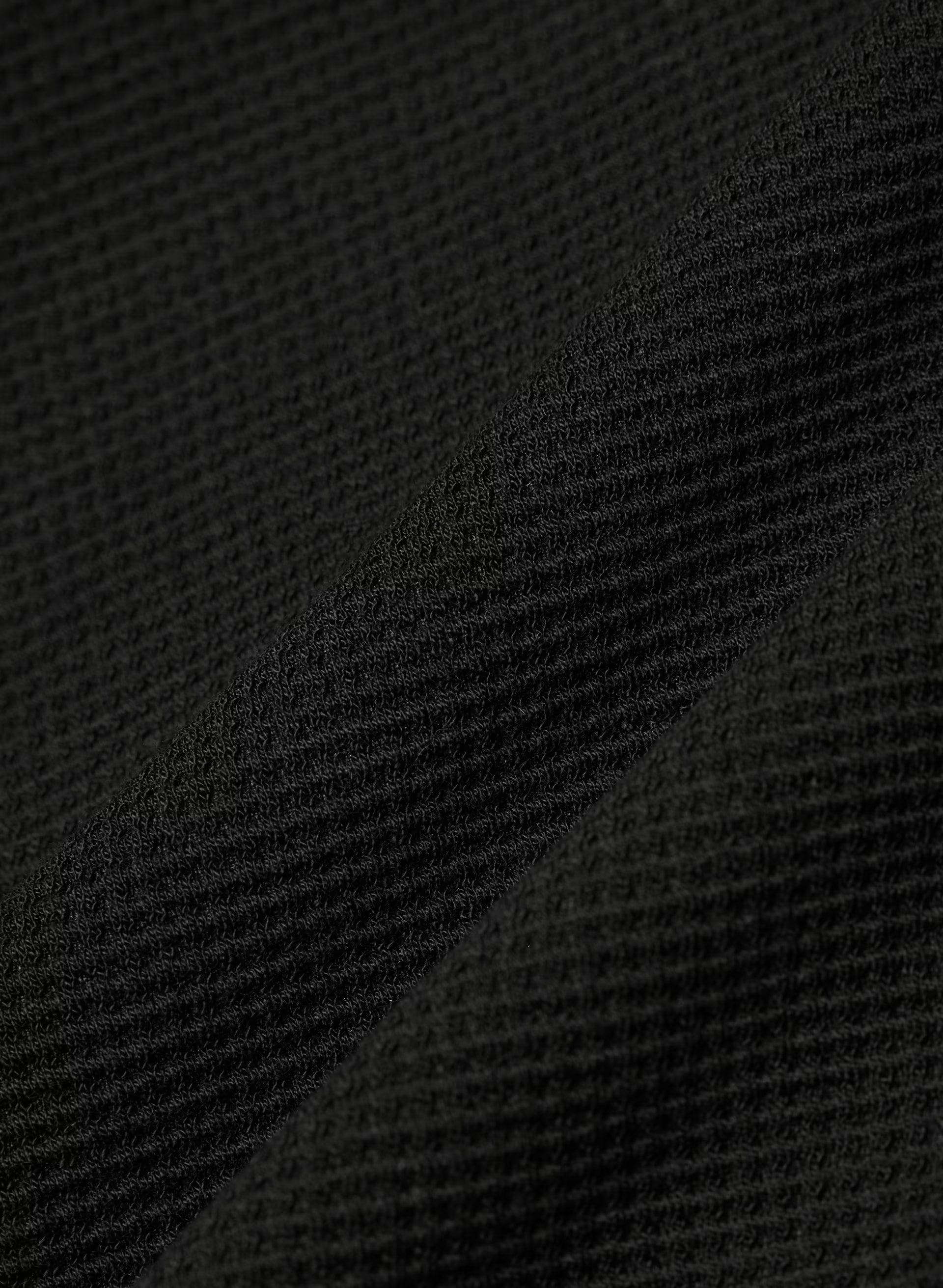 Wafflex Recuperate Funnel Neck - BLACK