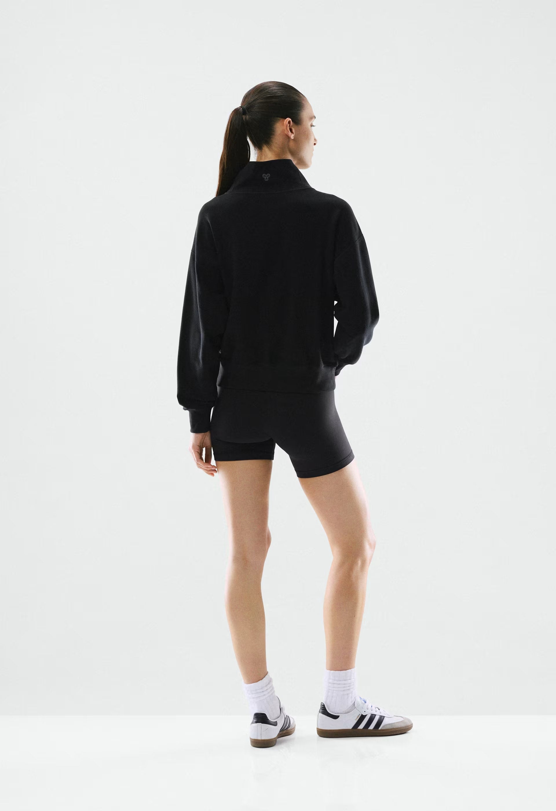 Wafflex Recuperate Funnel Neck - BLACK