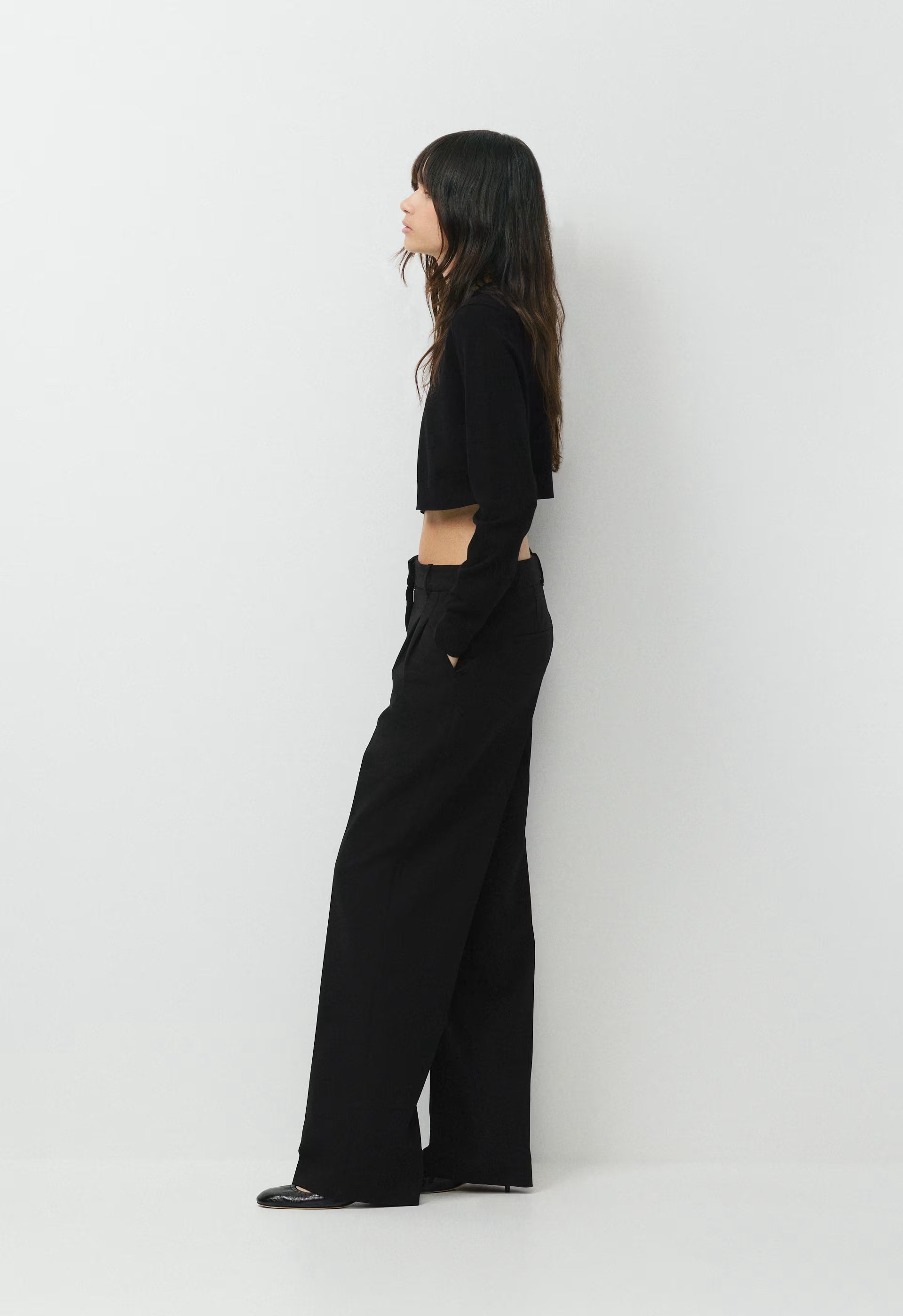 Biscuit Cardigan - Wonder Yarn - BLACK