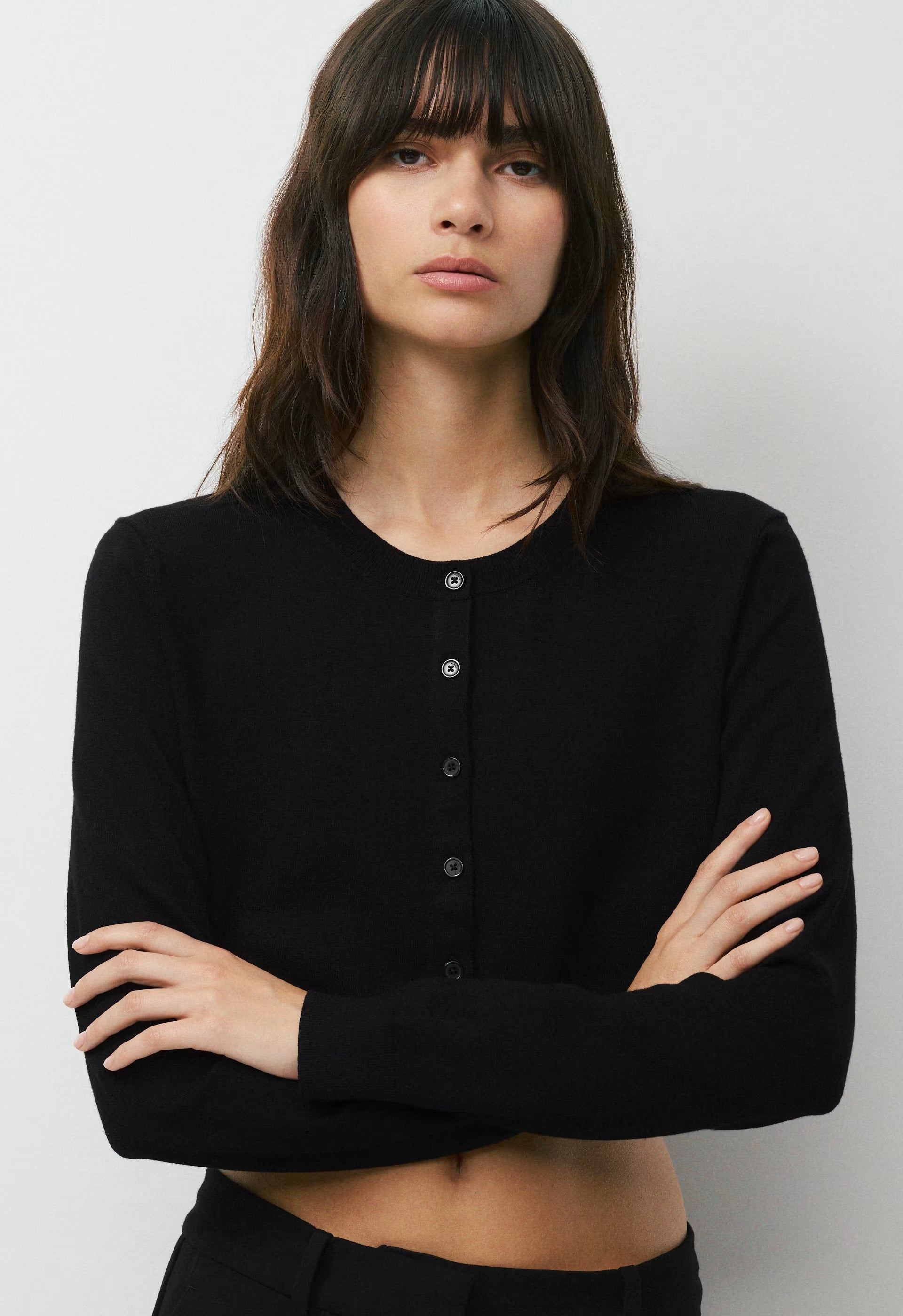 Biscuit Cardigan - Wonder Yarn - BLACK