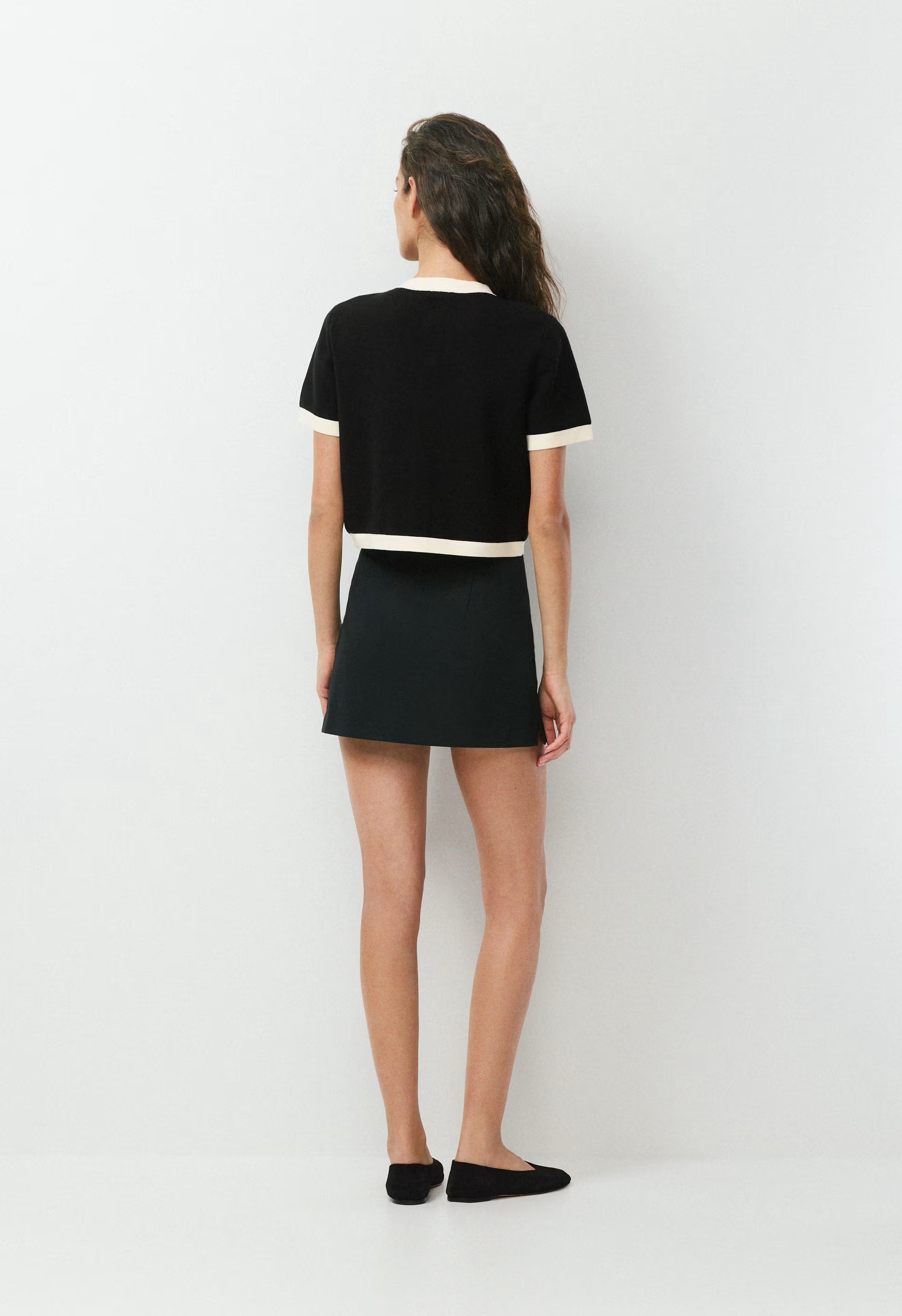 Approach Shortsleeve Cardigan - Wonder Yarn - BLACK/LIGHT BIRCH