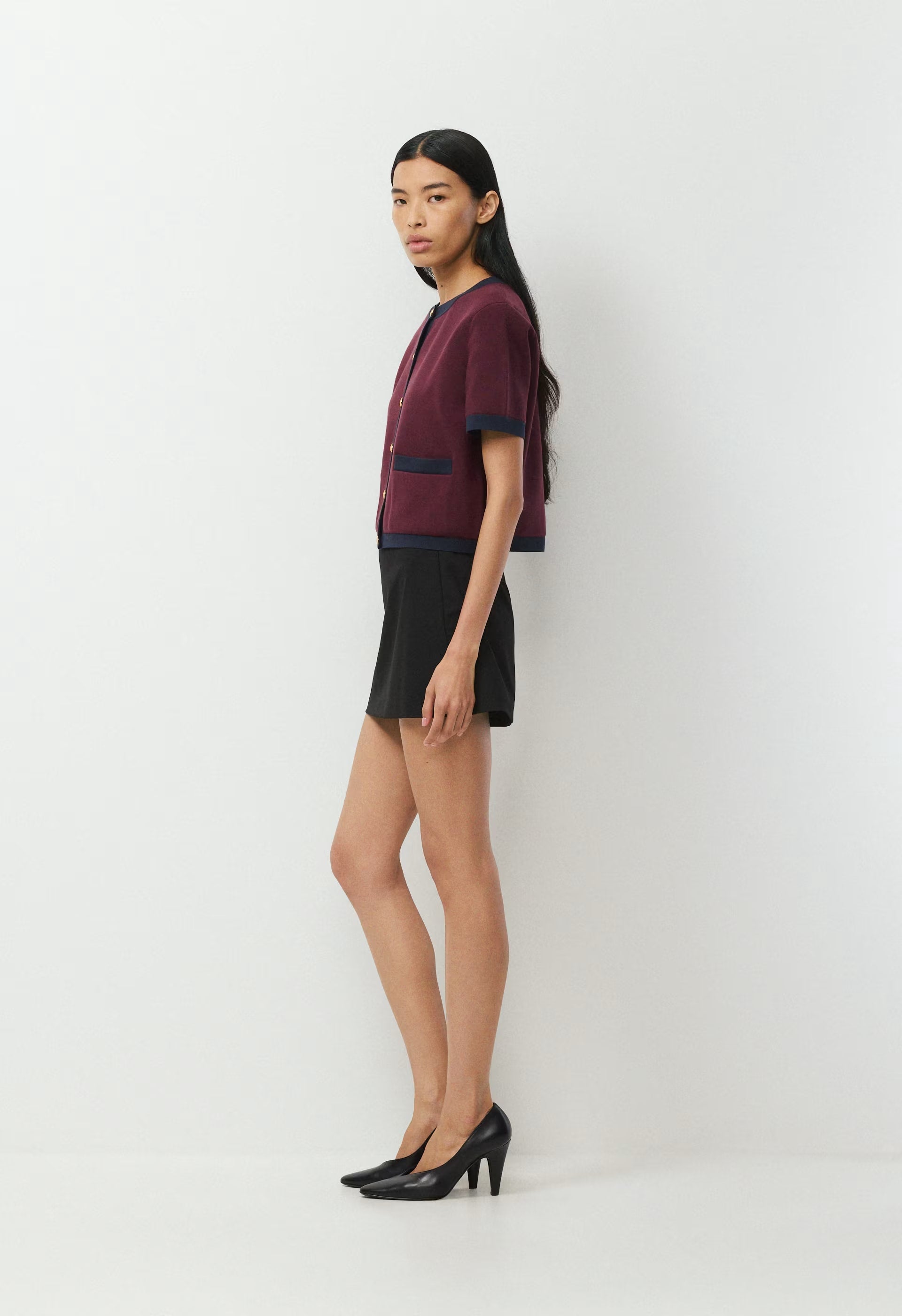 Approach Shortsleeve Cardigan - Wonder Yarn - GL PLM/DK NGHT NVY
