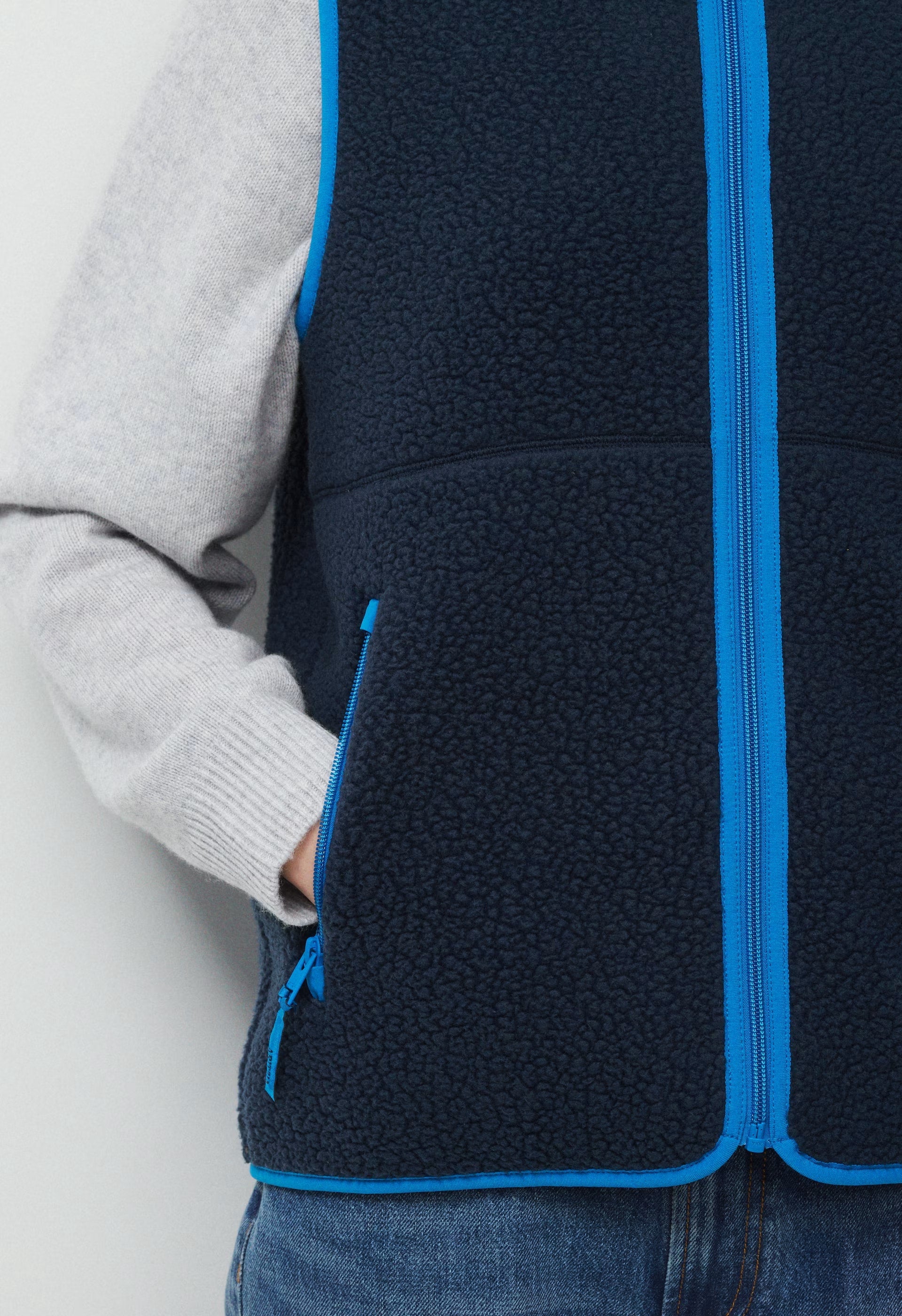 Polartec® Thermal Pro™ Ridgeline Hip Vest - ADMIRAL/ LAZULI BLUE