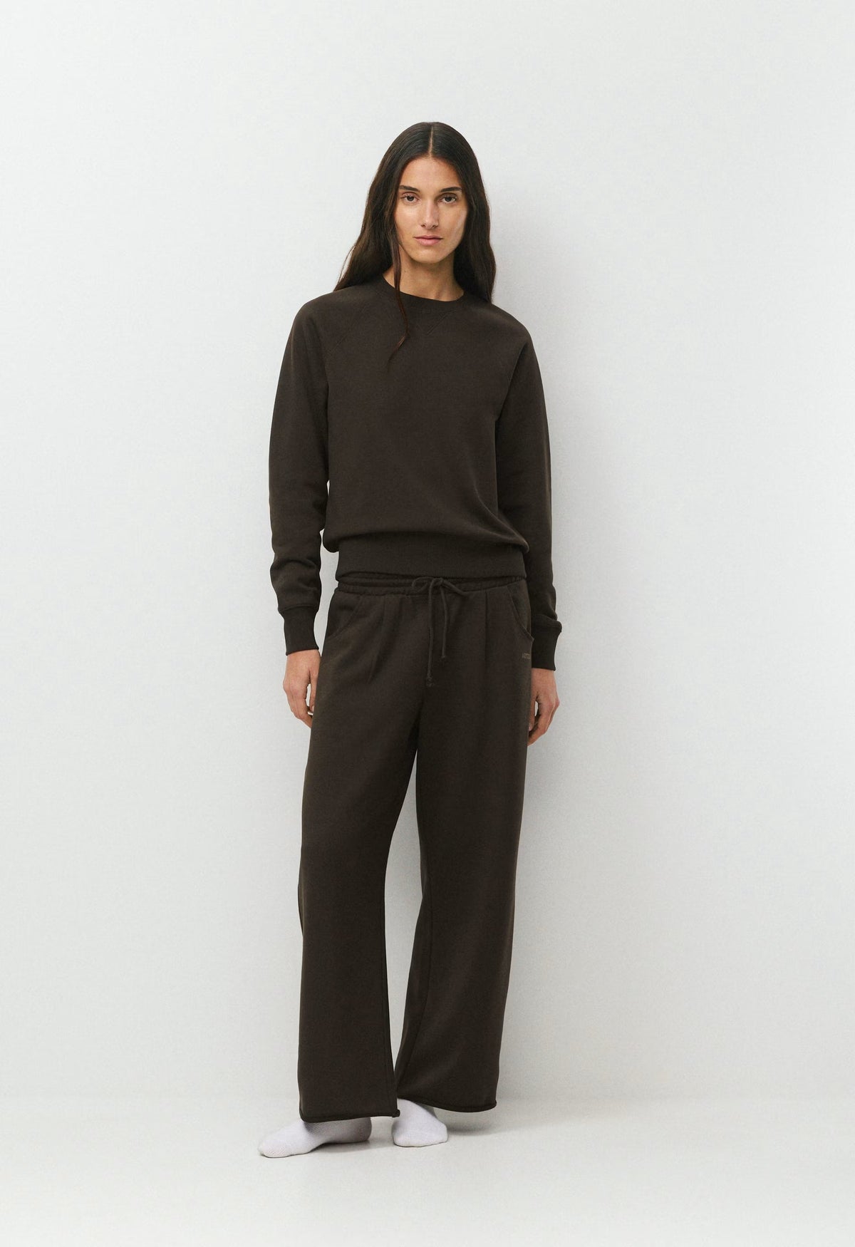 Terry Sweatfleece Perfect Raglan Sweatshirt - CACAO NIB BROWN