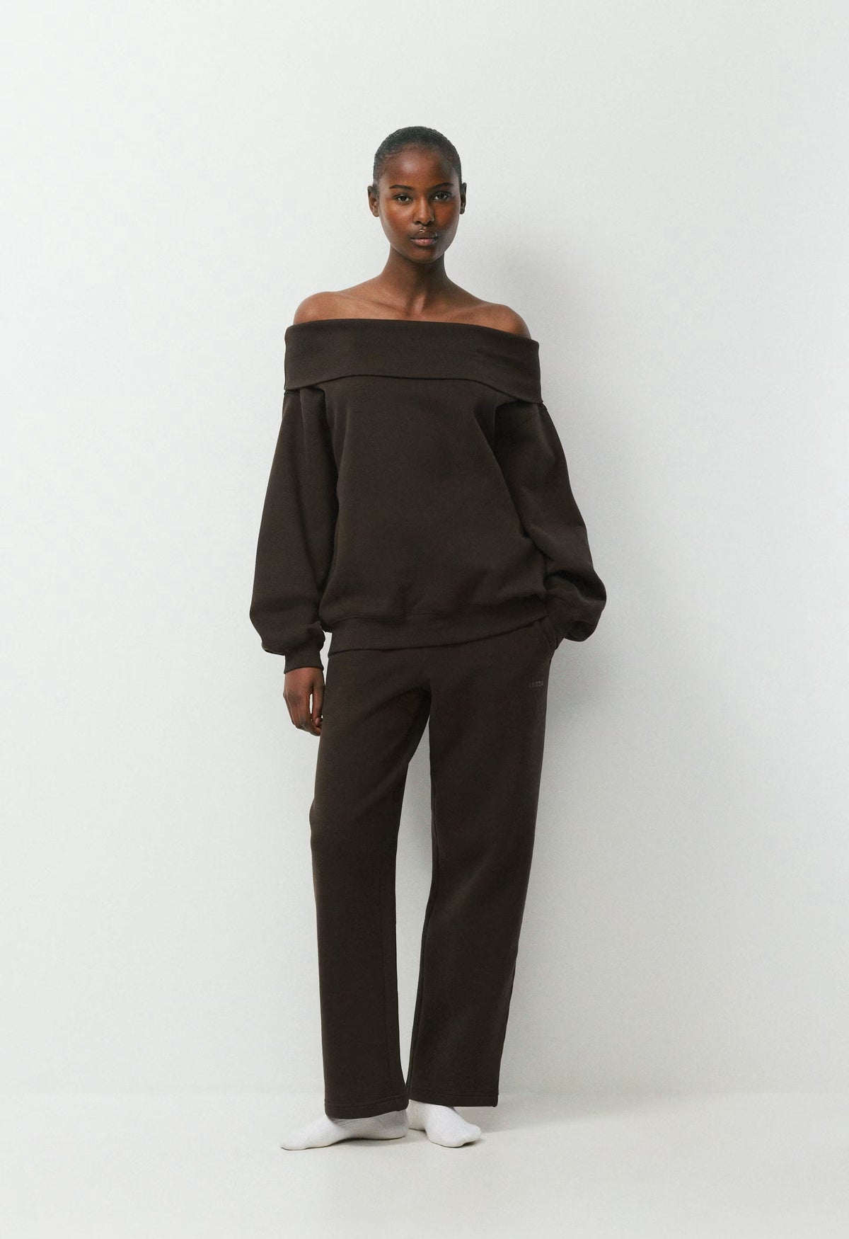 Cozy Sweatfleece Mega Off-Shoulder Sweatshirt - CACAO NIB BROWN
