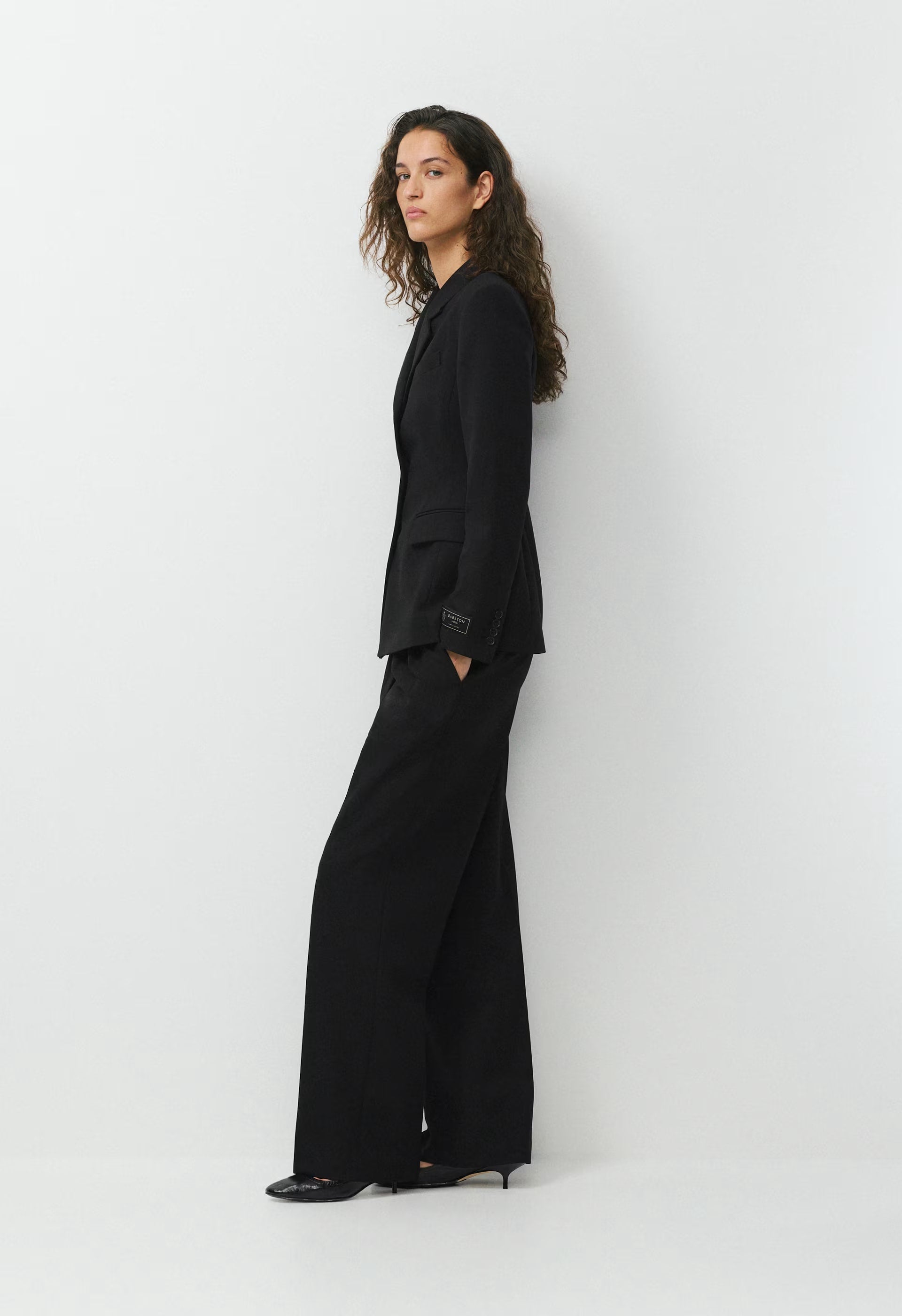 Standout Blazer - Eversential™ - BLACK