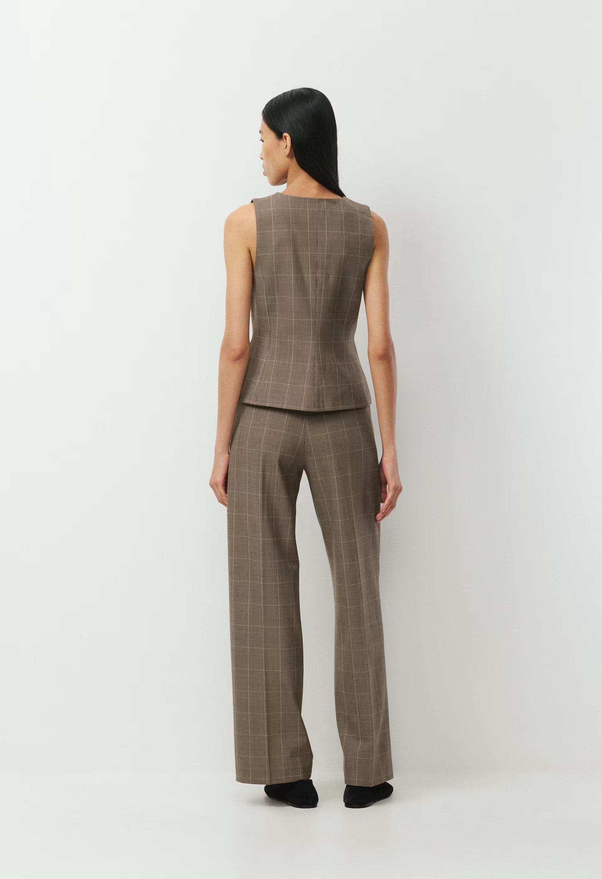 Regal Vest - ND TUP/RCH MCH BRWN