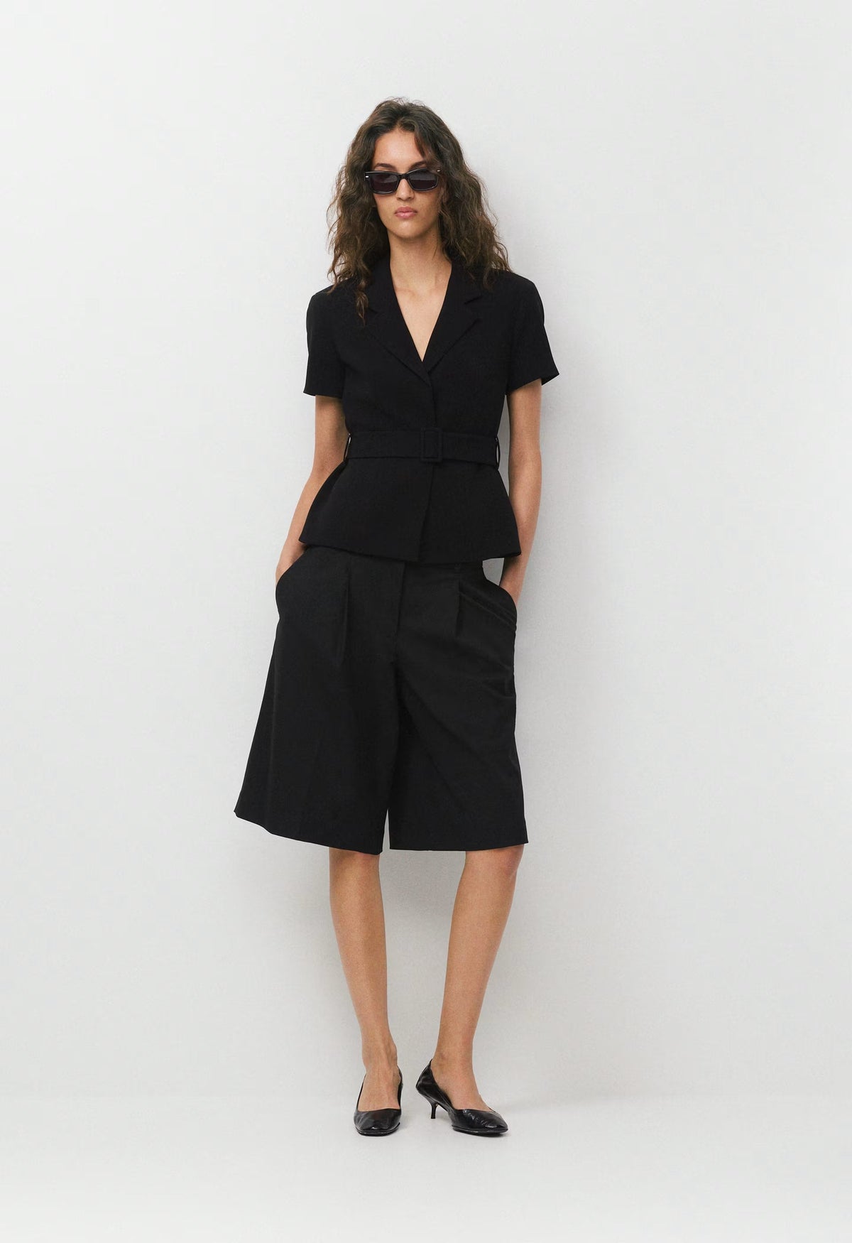 Brynn Shortsleeve Blazer - Sway Crepe - BLACK