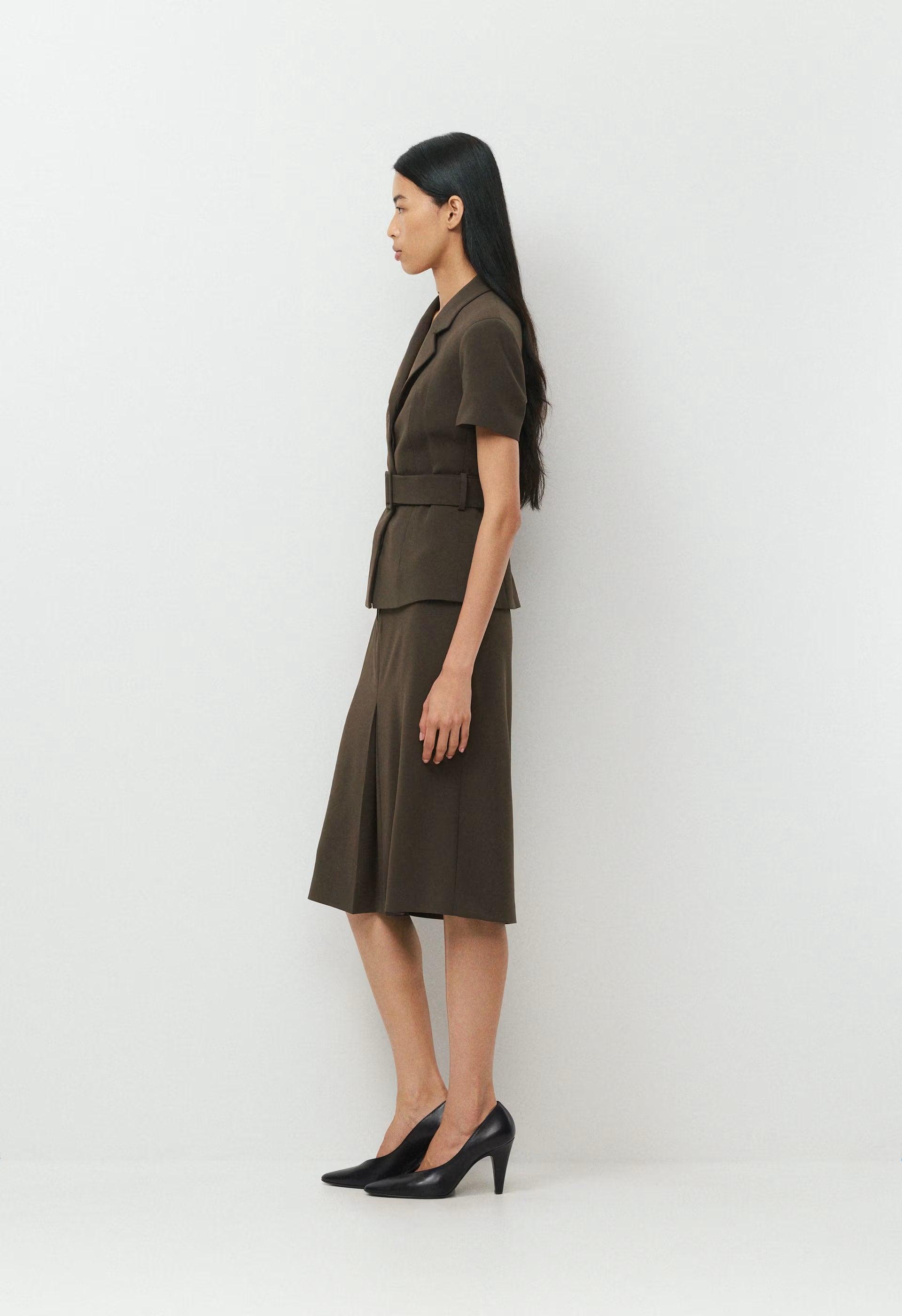 Brynn Shortsleeve Blazer - Sway Crepe - DARK COFFEE