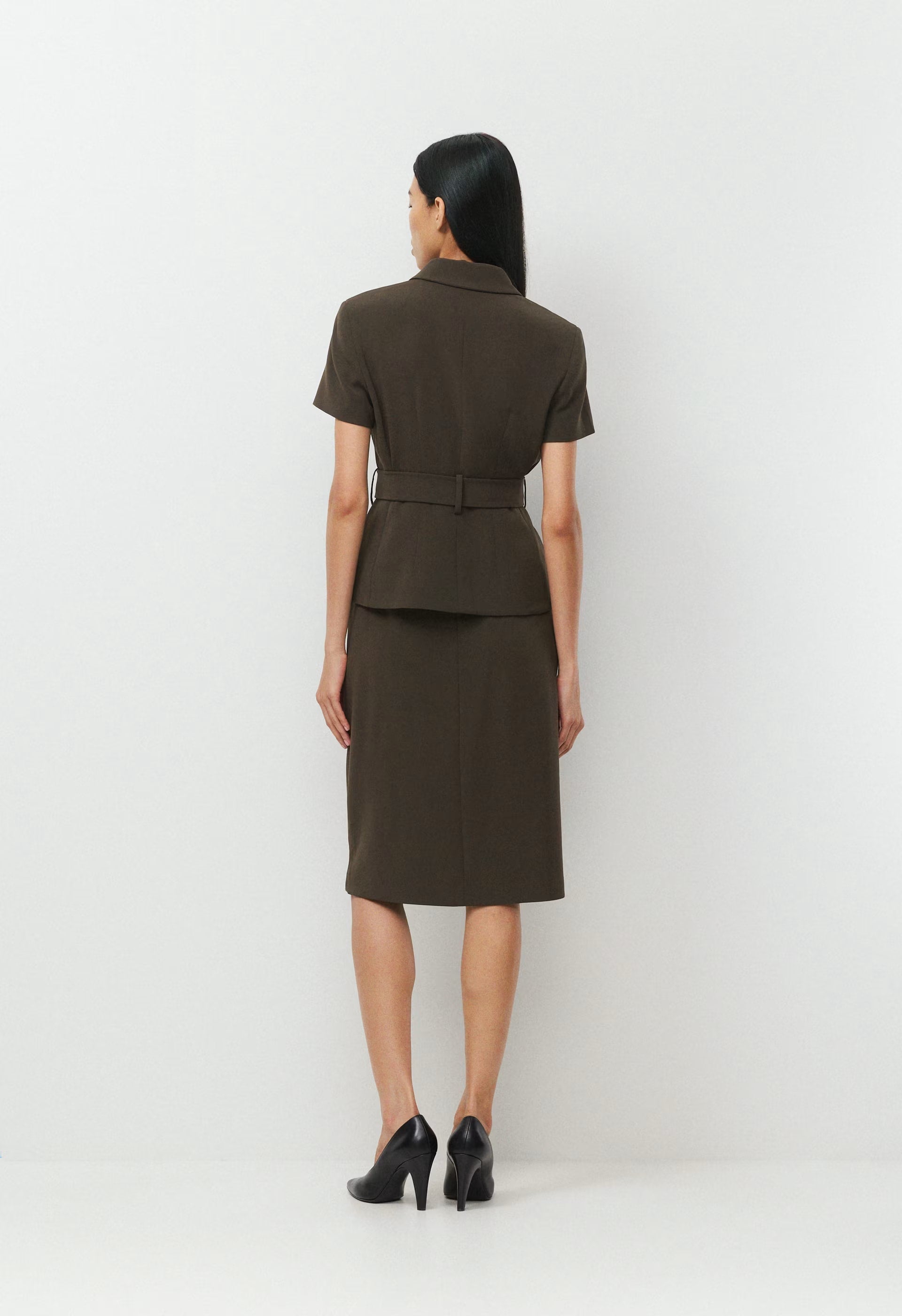 Brynn Shortsleeve Blazer - Sway Crepe - DARK COFFEE
