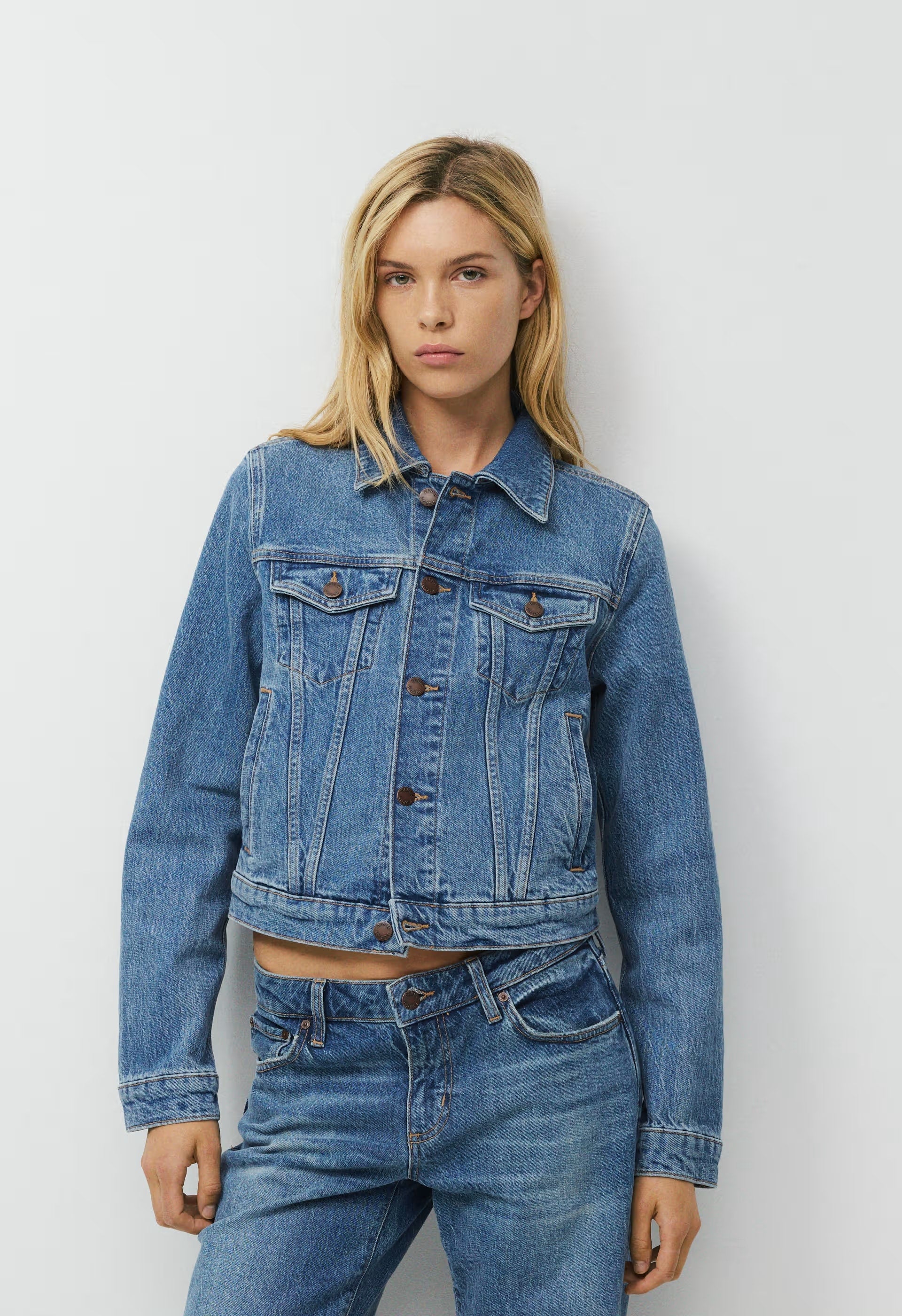 Denim Forum Toni Shrunken Denim Jacket - VINTAGE MEDIUM BLUE