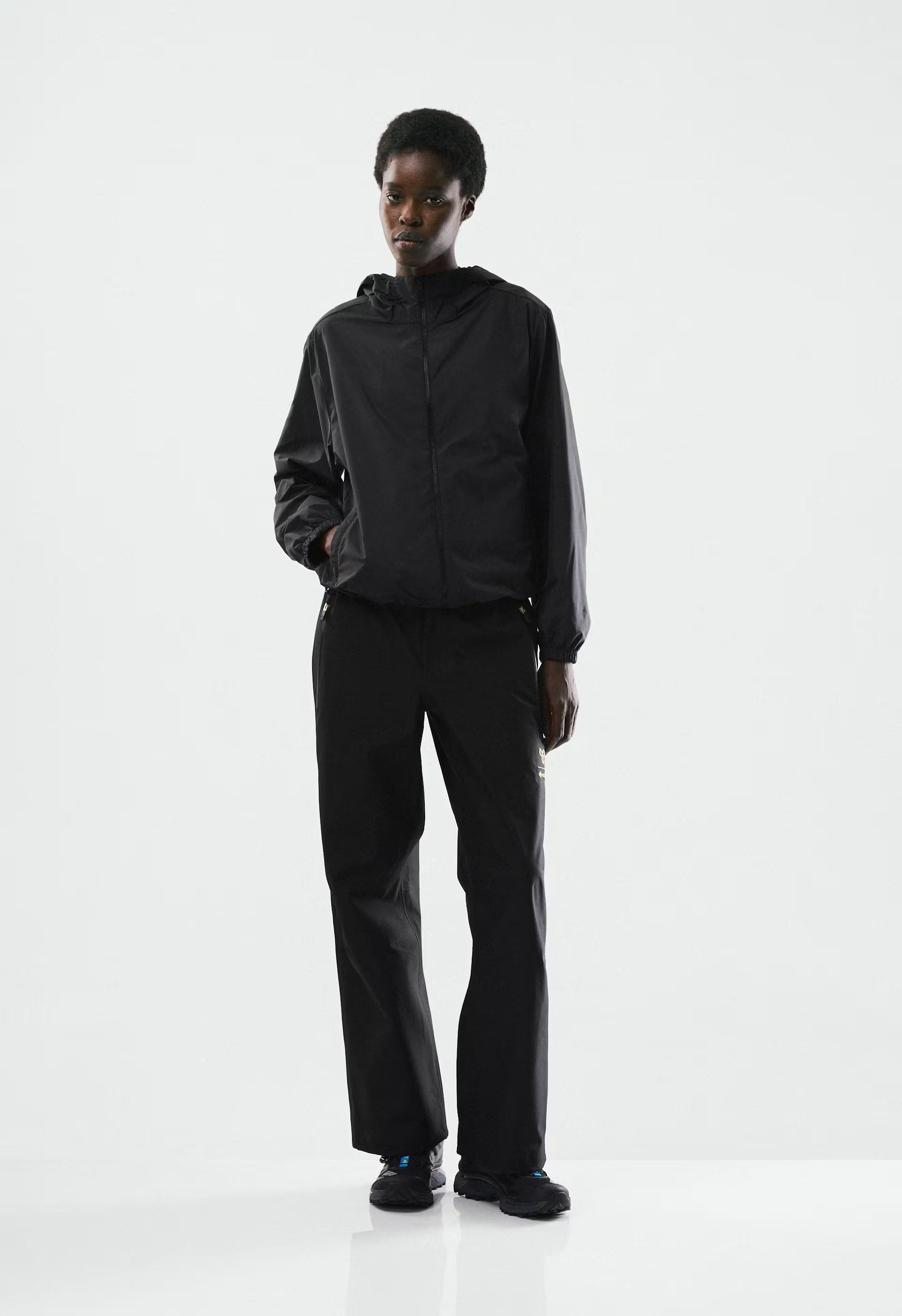 Trek Jacket - BLACK