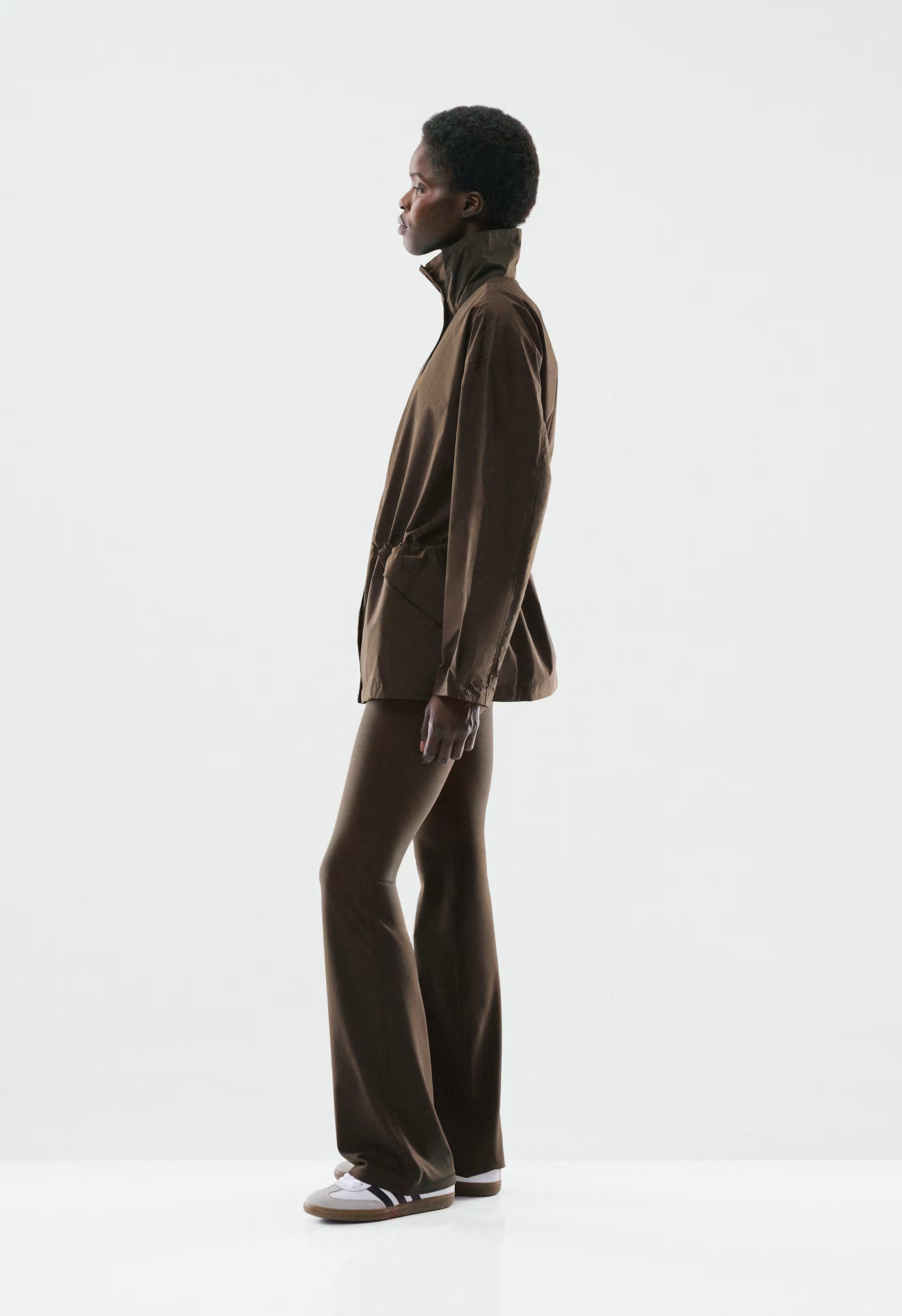 Synchronize Jacket - CACAO NIB BROWN