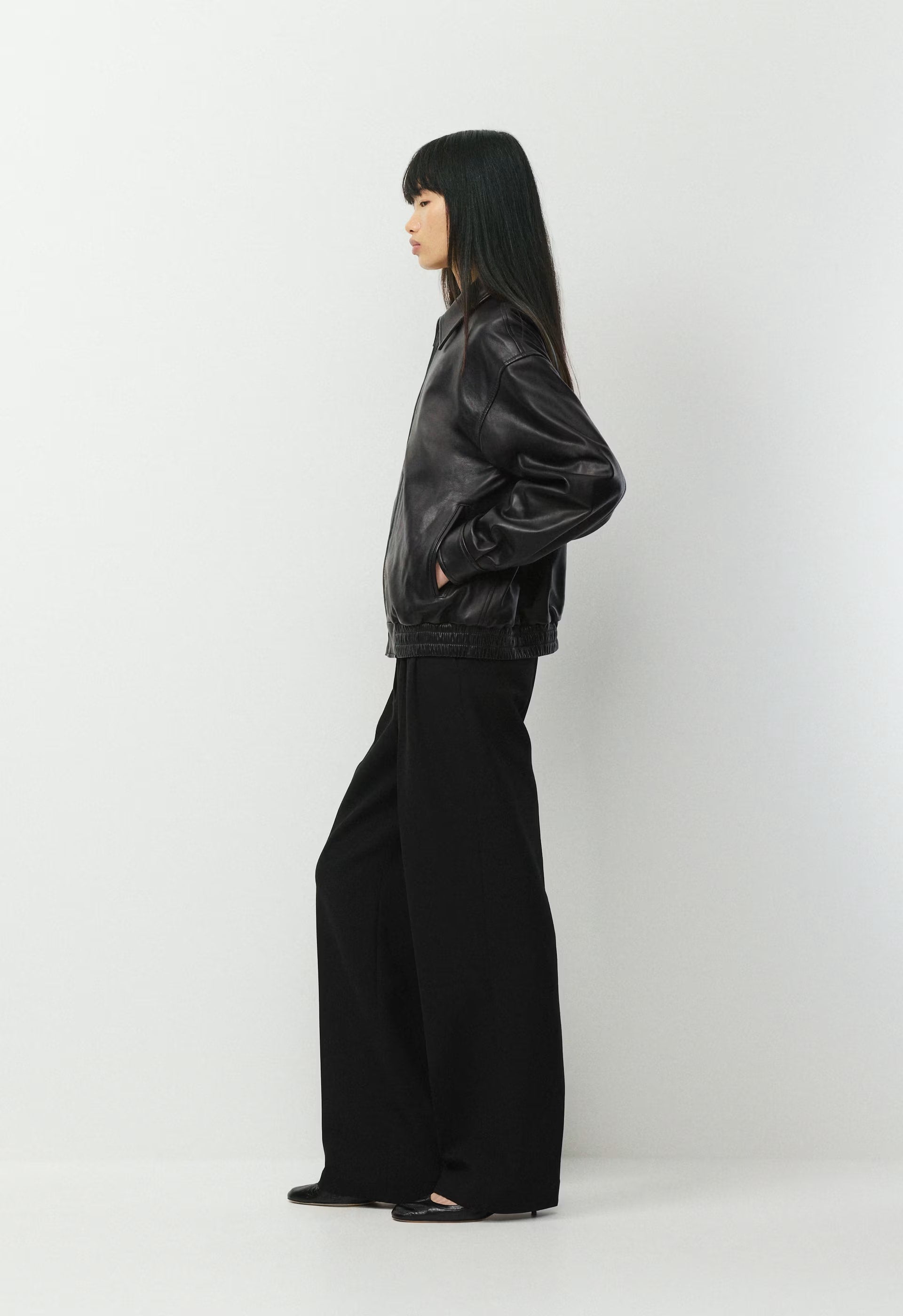 Jones Bomber - Leather - BLACK