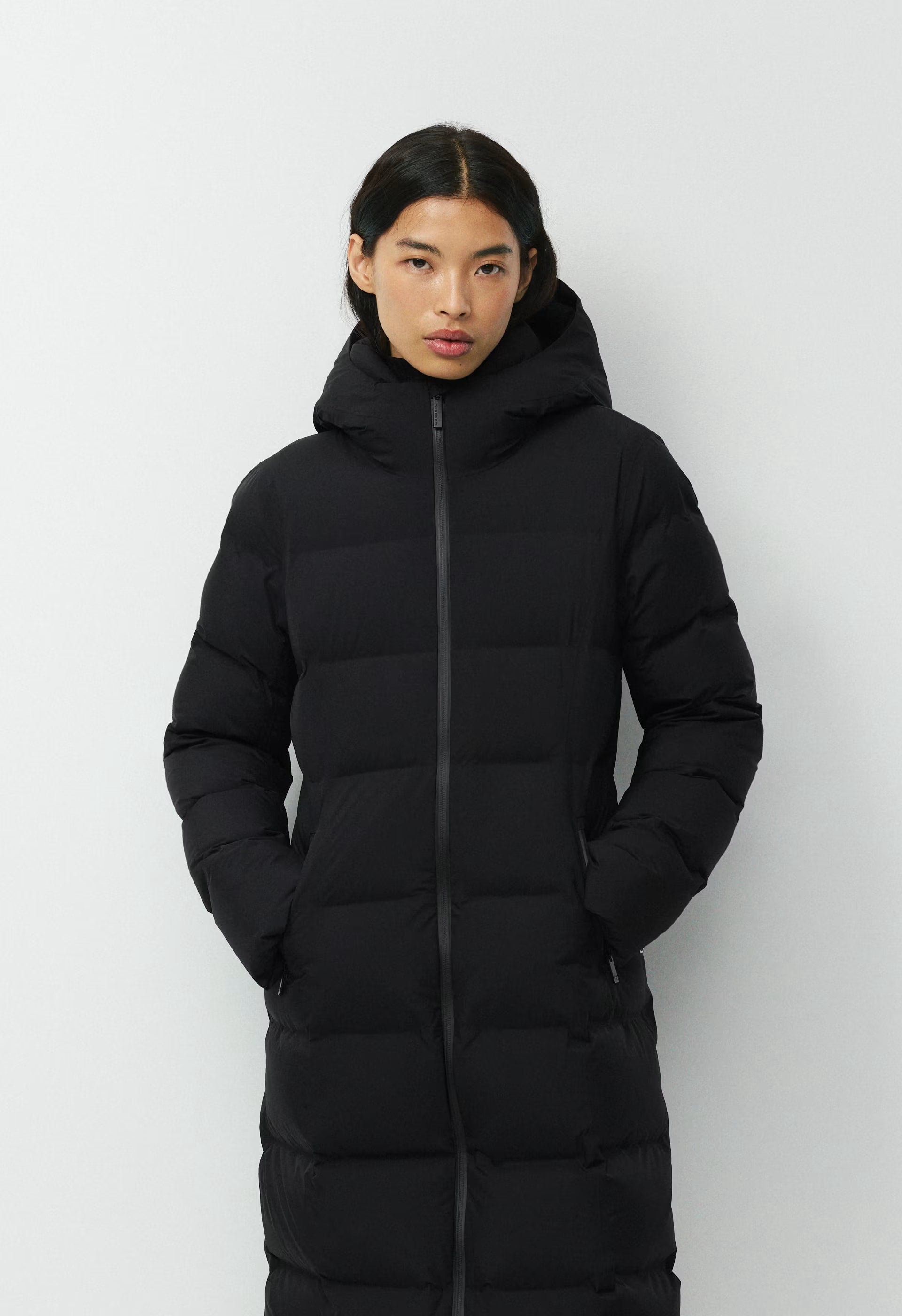 The SuperSnug Puff₂O™ Long - Rainstop™ - BLACK