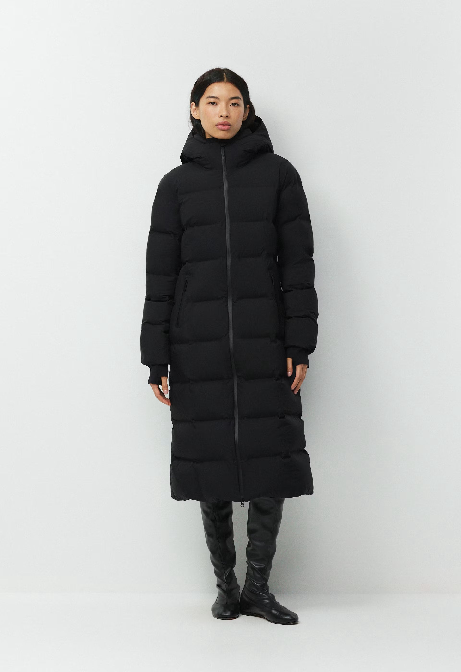 The SuperSnug Puff₂O™ Long - Rainstop™ - BLACK