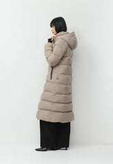 The SuperSnug Puff₂O™ Long - Rainstop™ - MODERN TAUPE