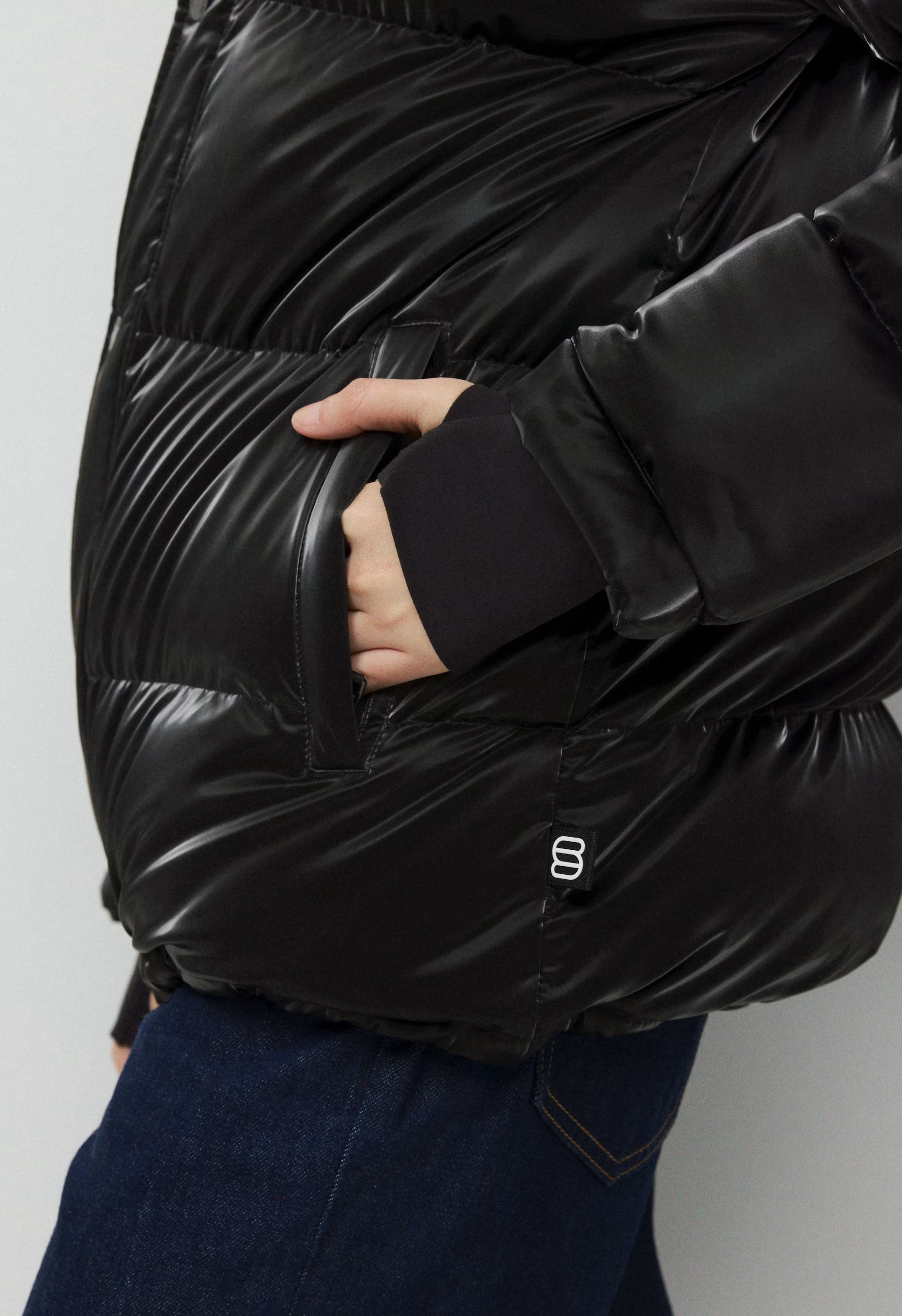 The Super Puff™ - Liquid Shine - BLACK