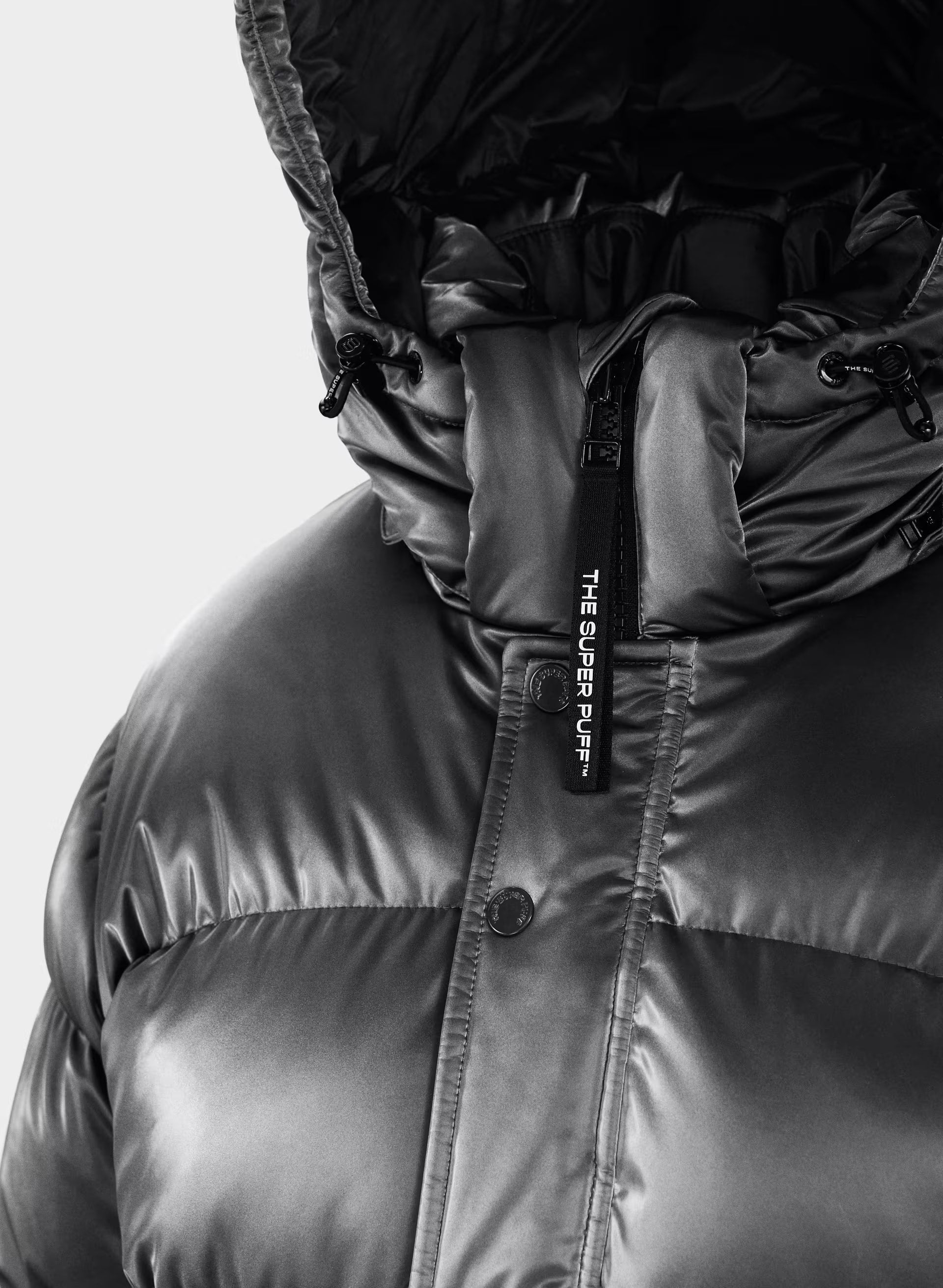 The Super Puff™ - Liquid Shine - ELEGANT CHARCOAL