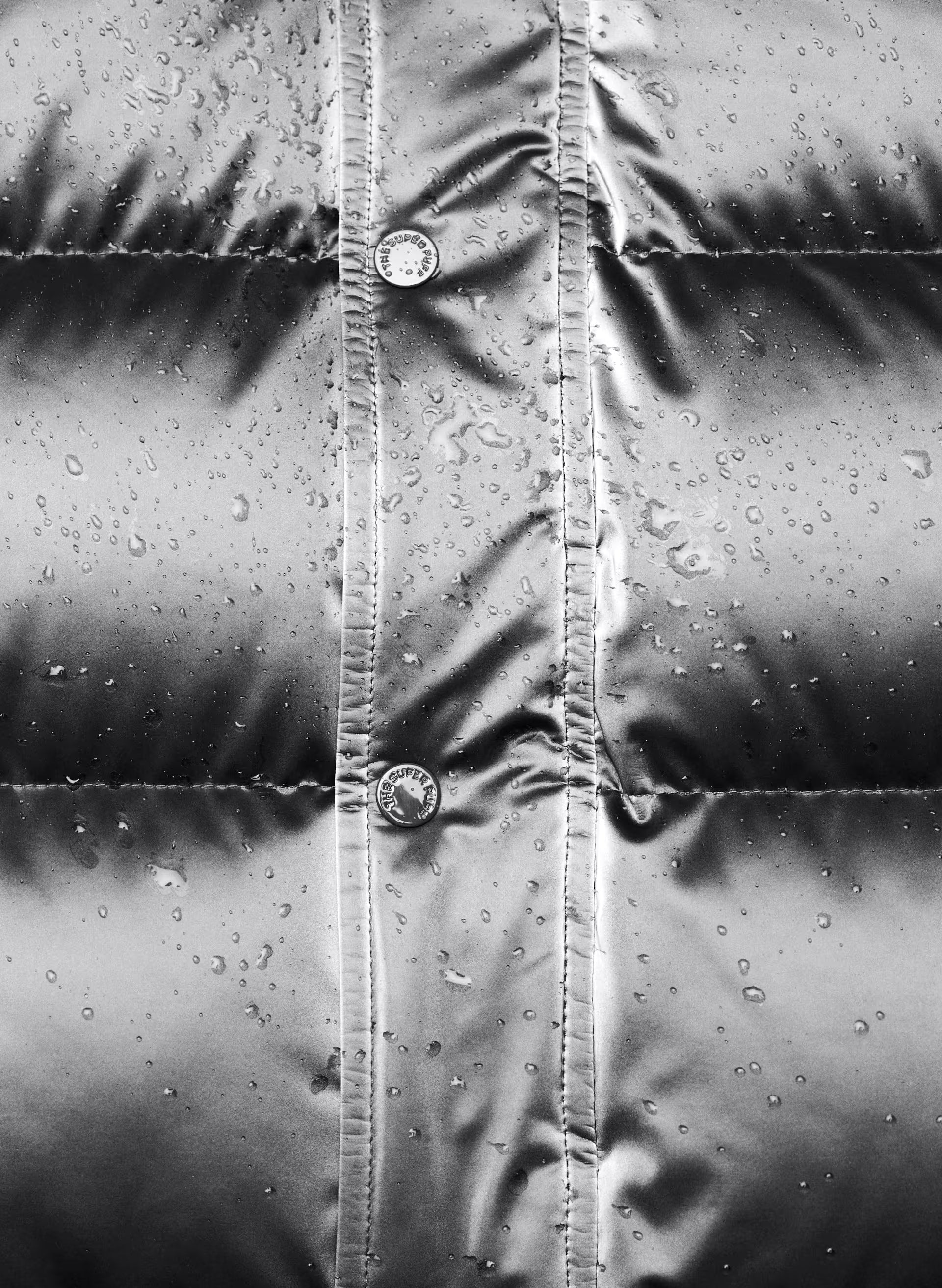 The Super Puff™ - Liquid Shine - ELEGANT CHARCOAL