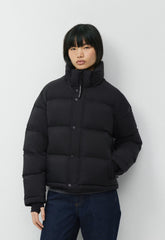 The Super Puff™ Shorty - cliMATTE™ - BLACK