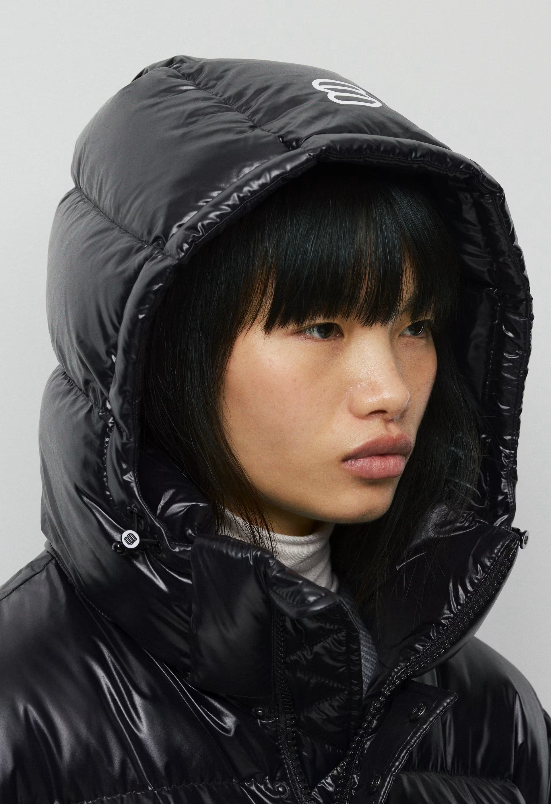 The Super Puff™ Shorty - Hi-Gloss - BLACK