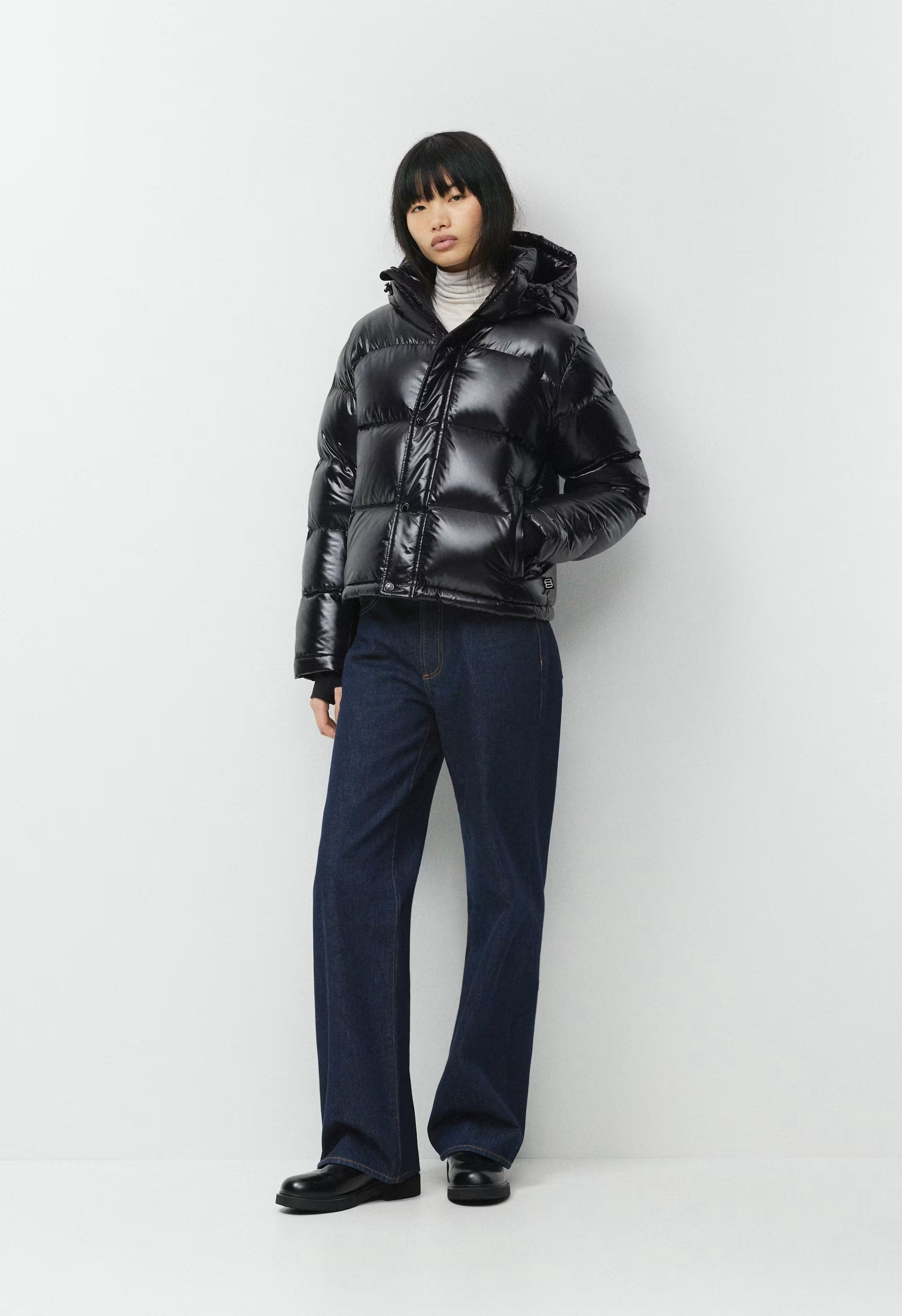 The Super Puff™ Shorty - Hi-Gloss - BLACK