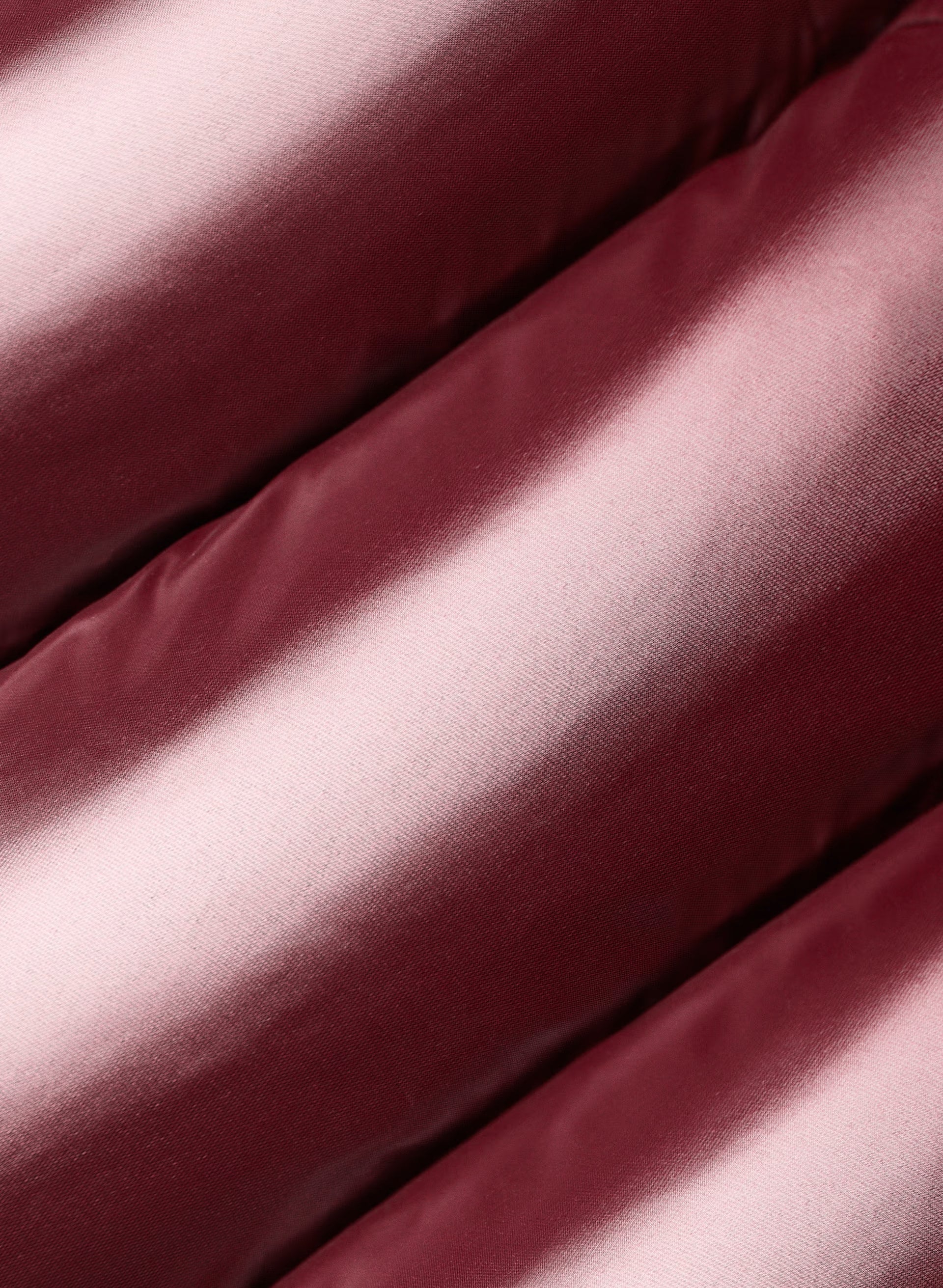 The Super Puff™ Shorty - Hi-Gloss - SUMAC BURGUNDY