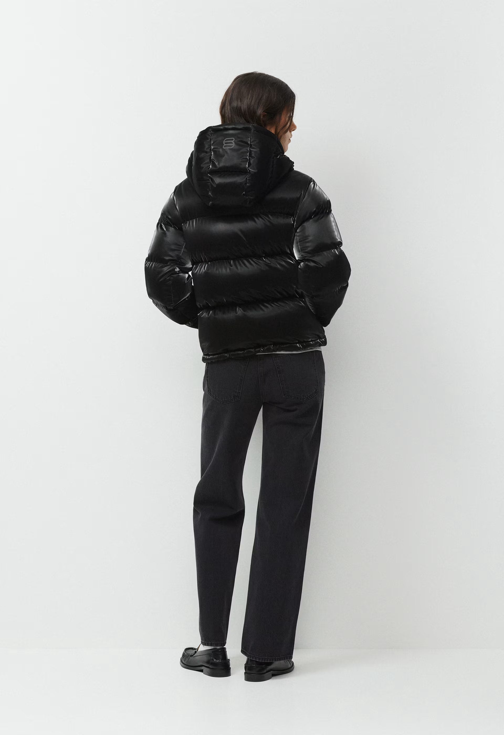 The Super Puff™ Shorty - Liquid Shine - BLACK
