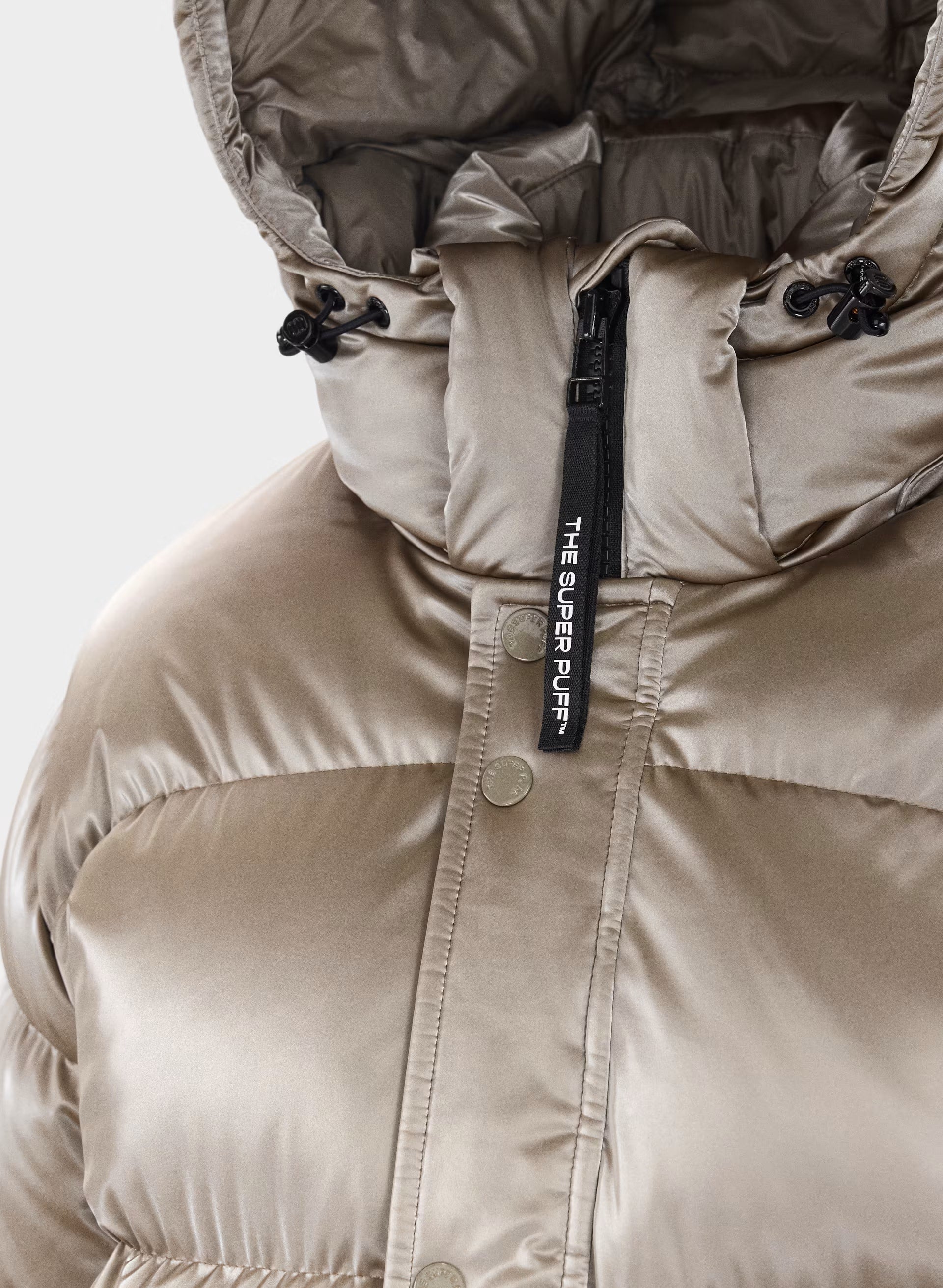 The Super Puff™ Shorty - Liquid Shine - MODERN TAUPE