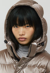 The Super Puff™ Shorty - Liquid Shine - MODERN TAUPE