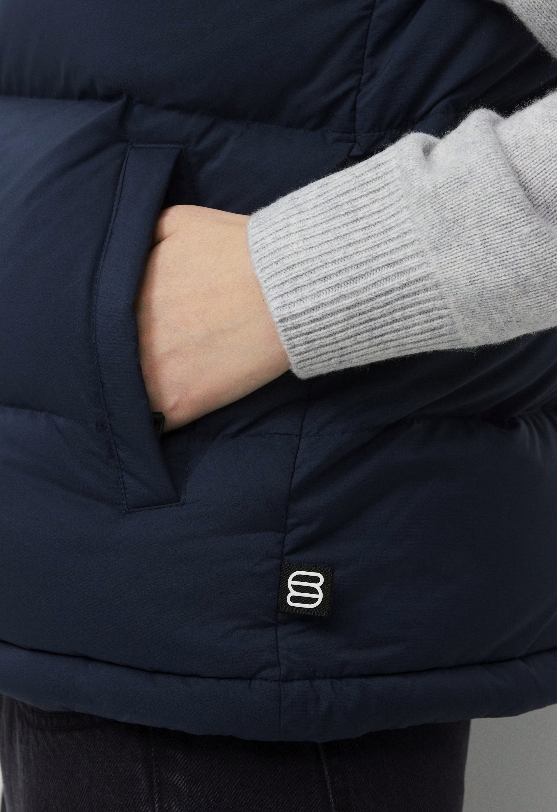 The Super Puff™ Vest - cliMATTE™ - COAL GREY