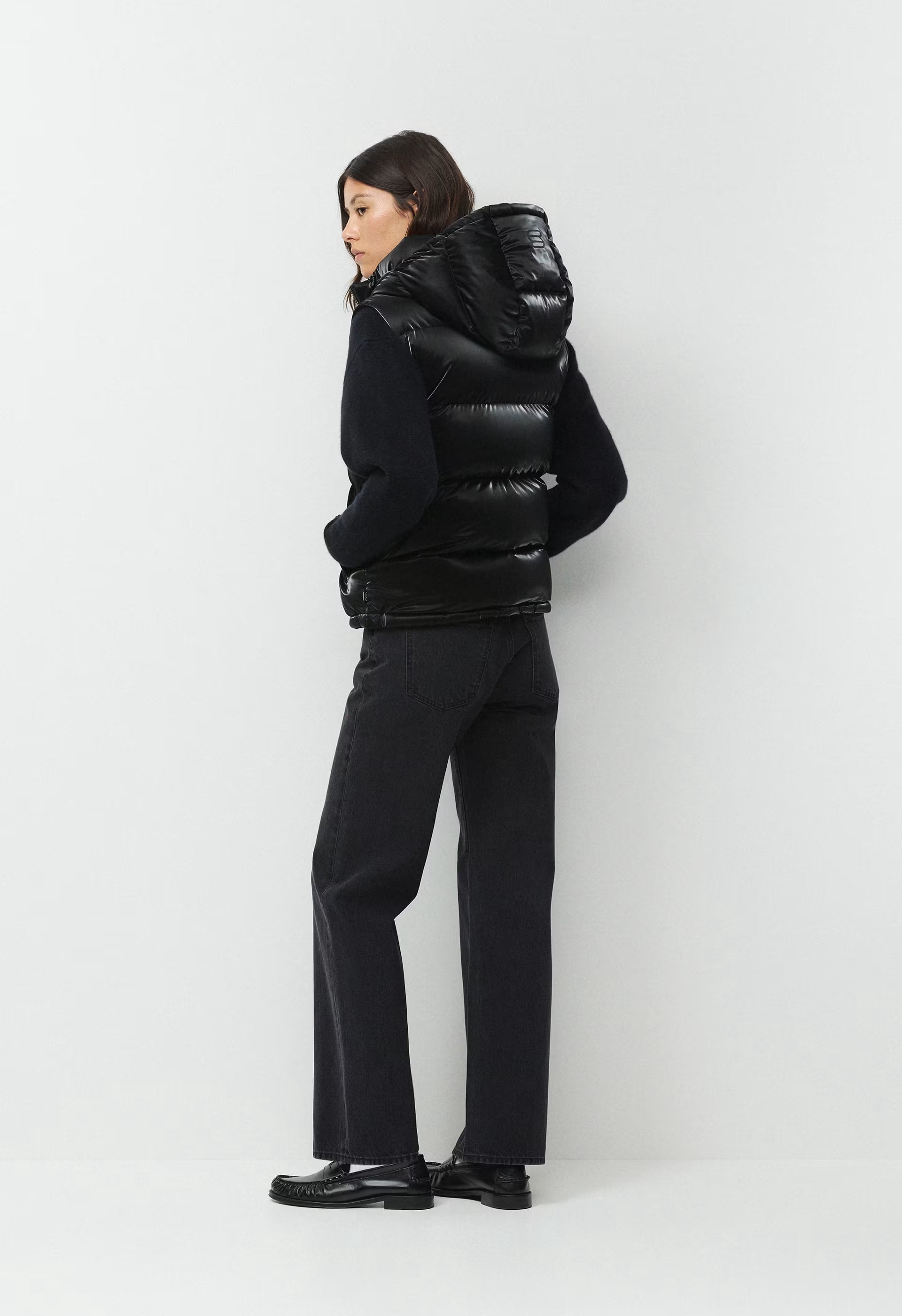 The Super Puff™ Vest - Liquid Shine - BLACK