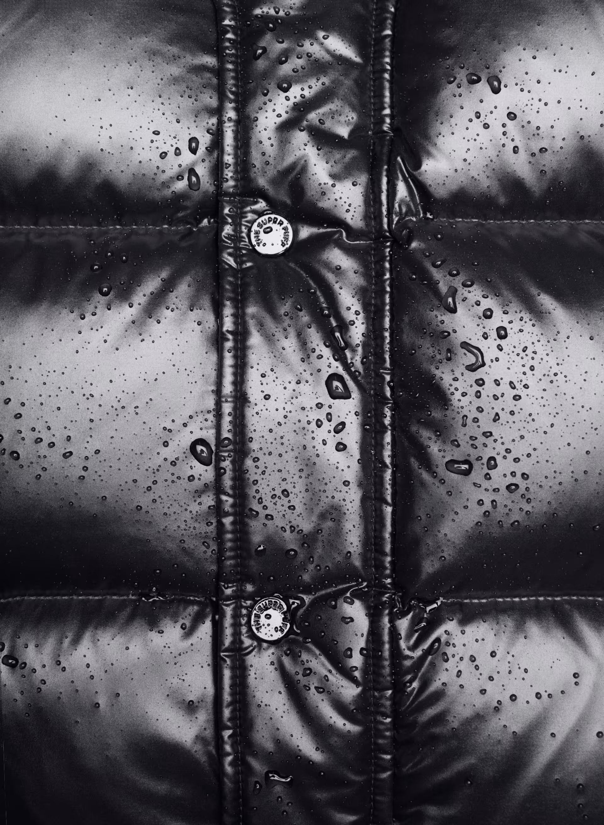 The Super Puff™ Shorty Vest - Hi-Gloss - BLACK