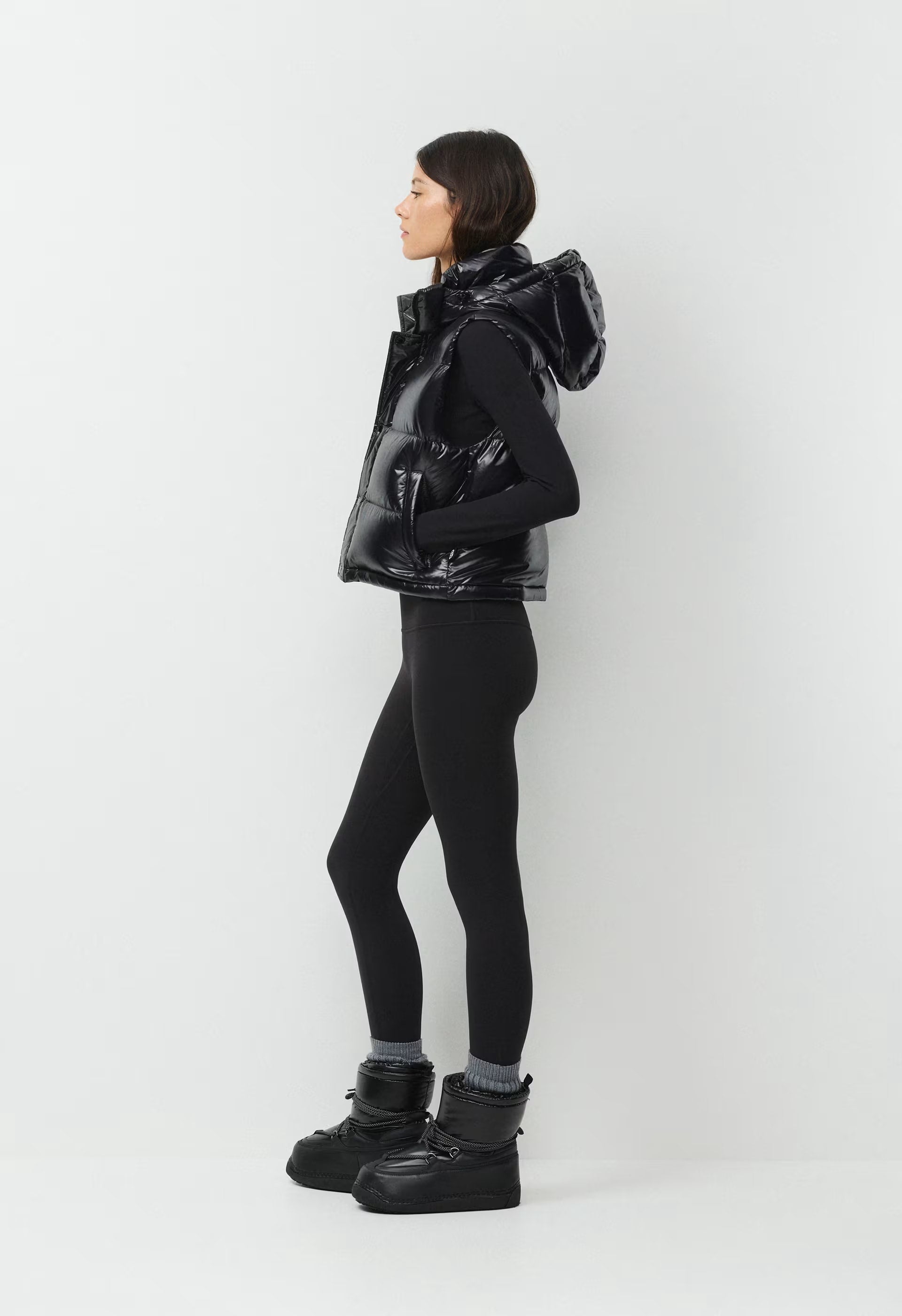 The Super Puff™ Shorty Vest - Hi-Gloss - MODERN TAUPE