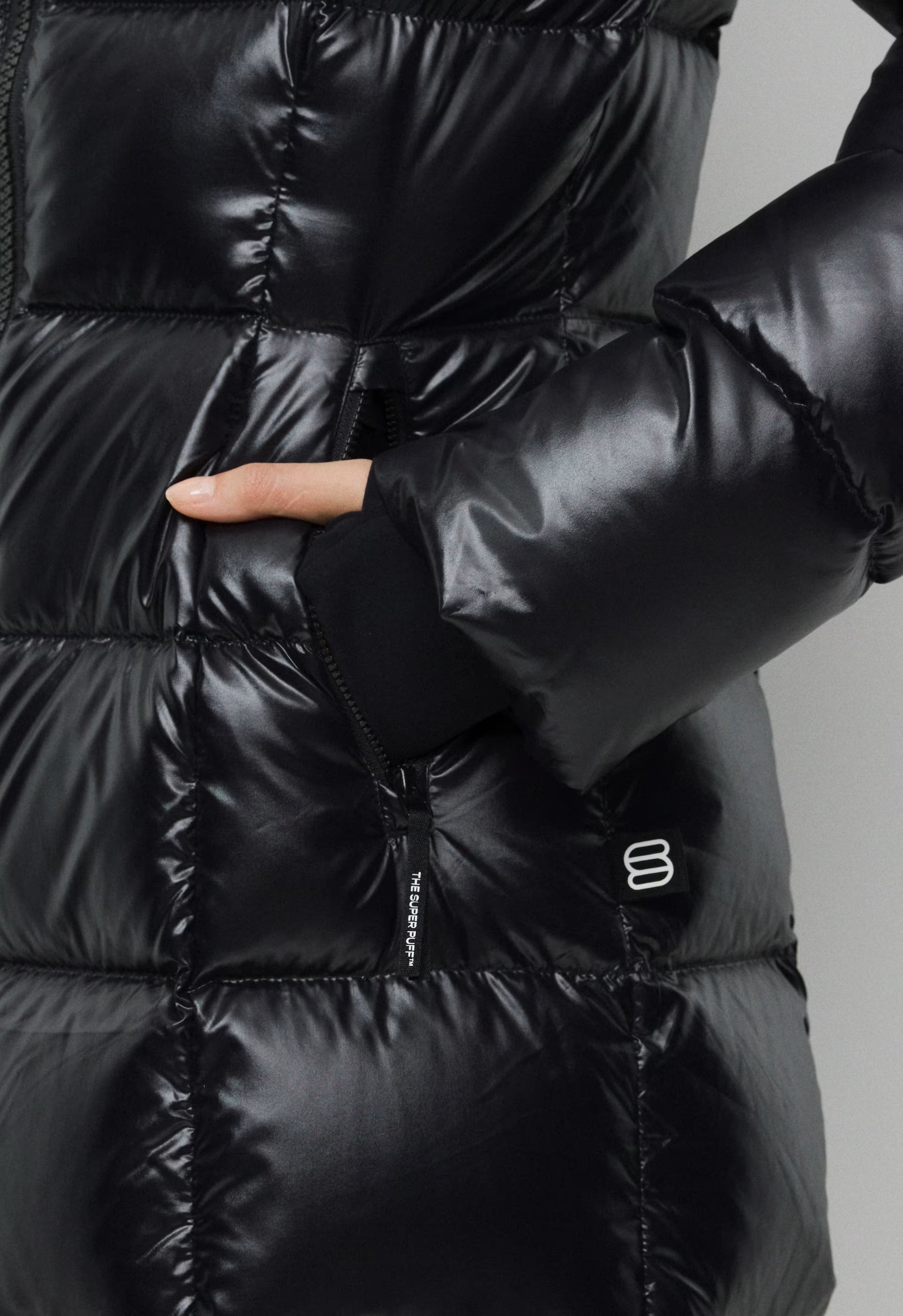 The SuperSnug Puff™ Long - cliMATTE™ - Hi-Gloss - BLACK