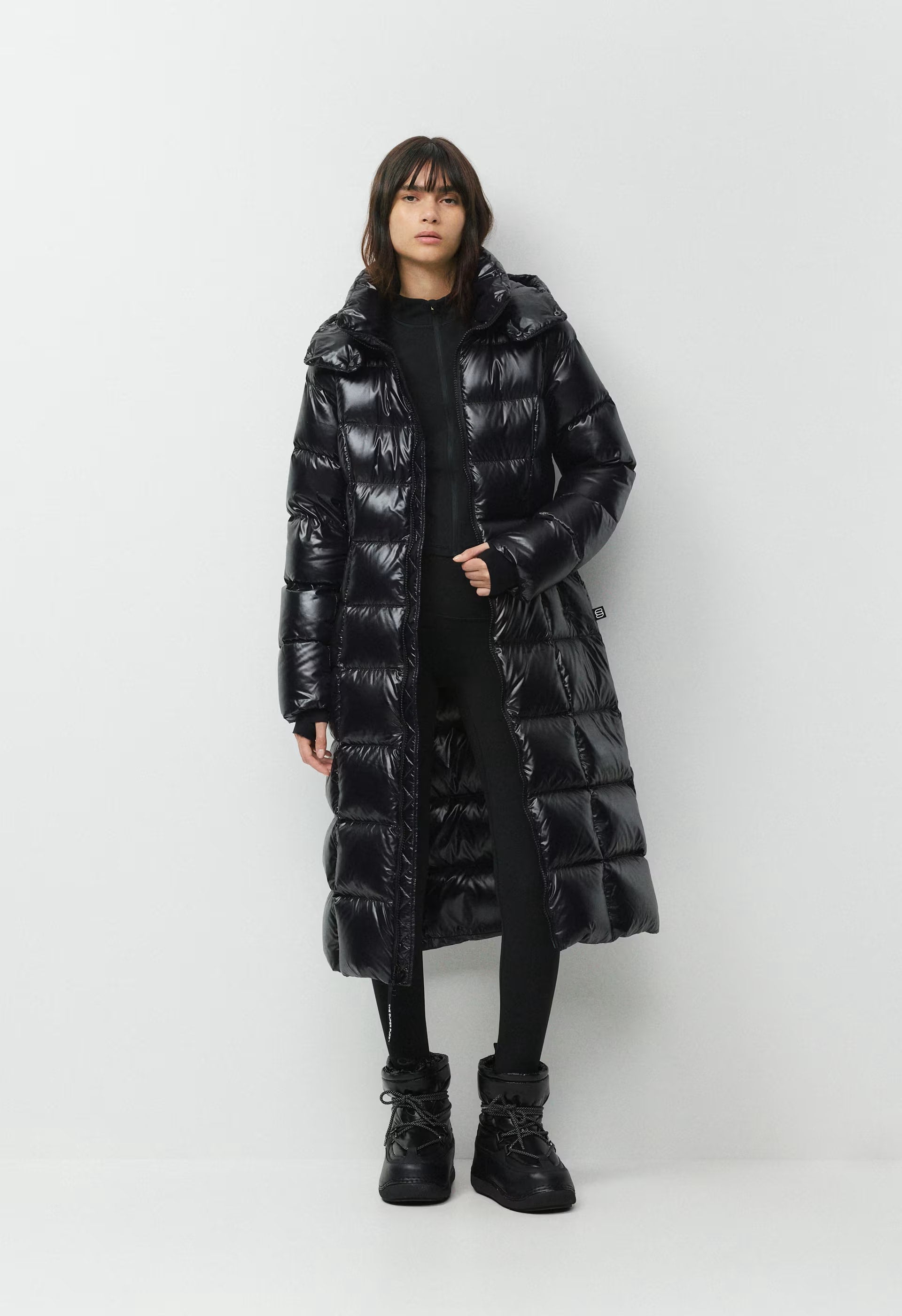 The SuperSnug Puff™ Long - cliMATTE™ - Hi-Gloss - BLACK