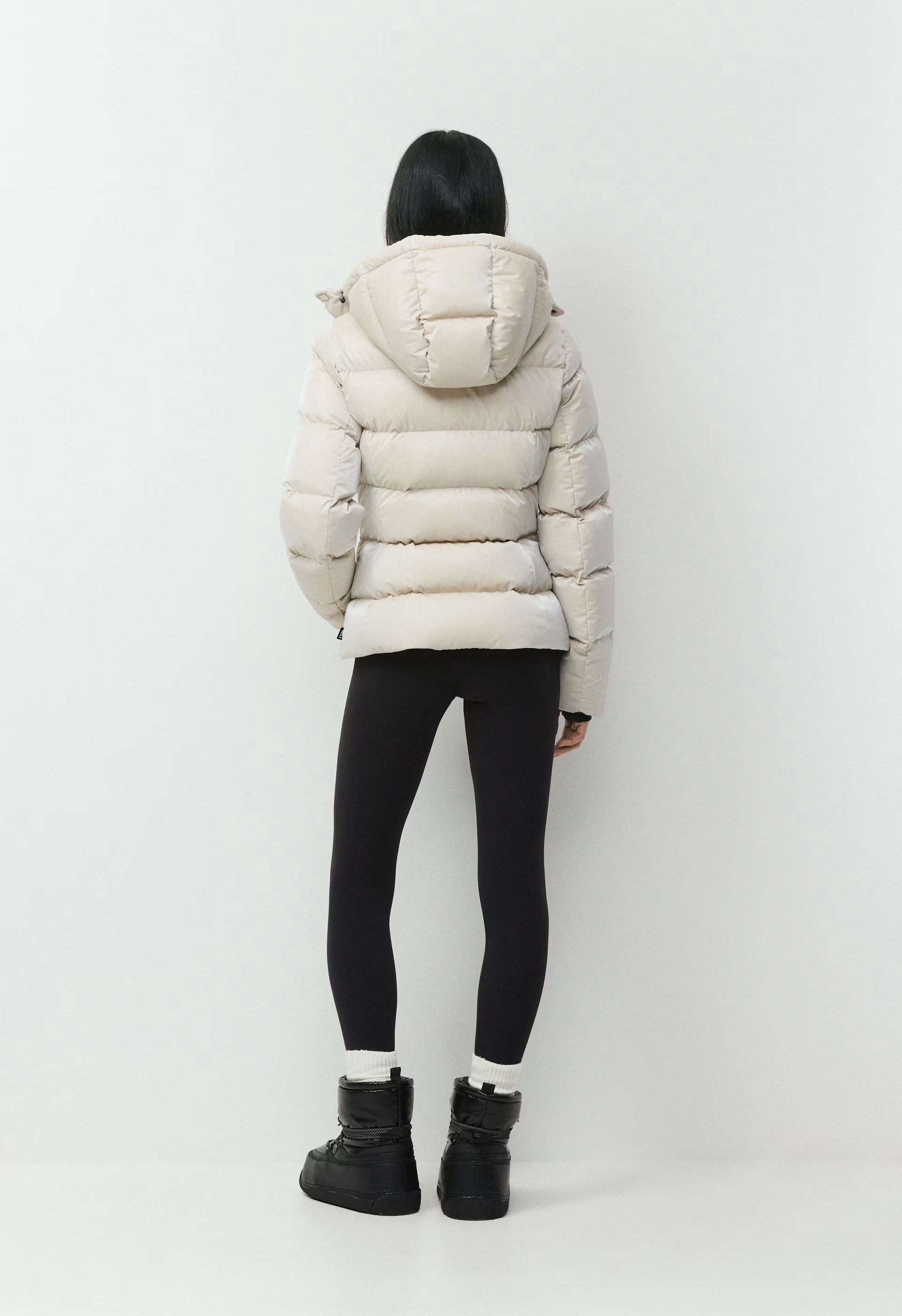 The SuperSnug Puff™ - Liquid Shine - MATTE PEARL
