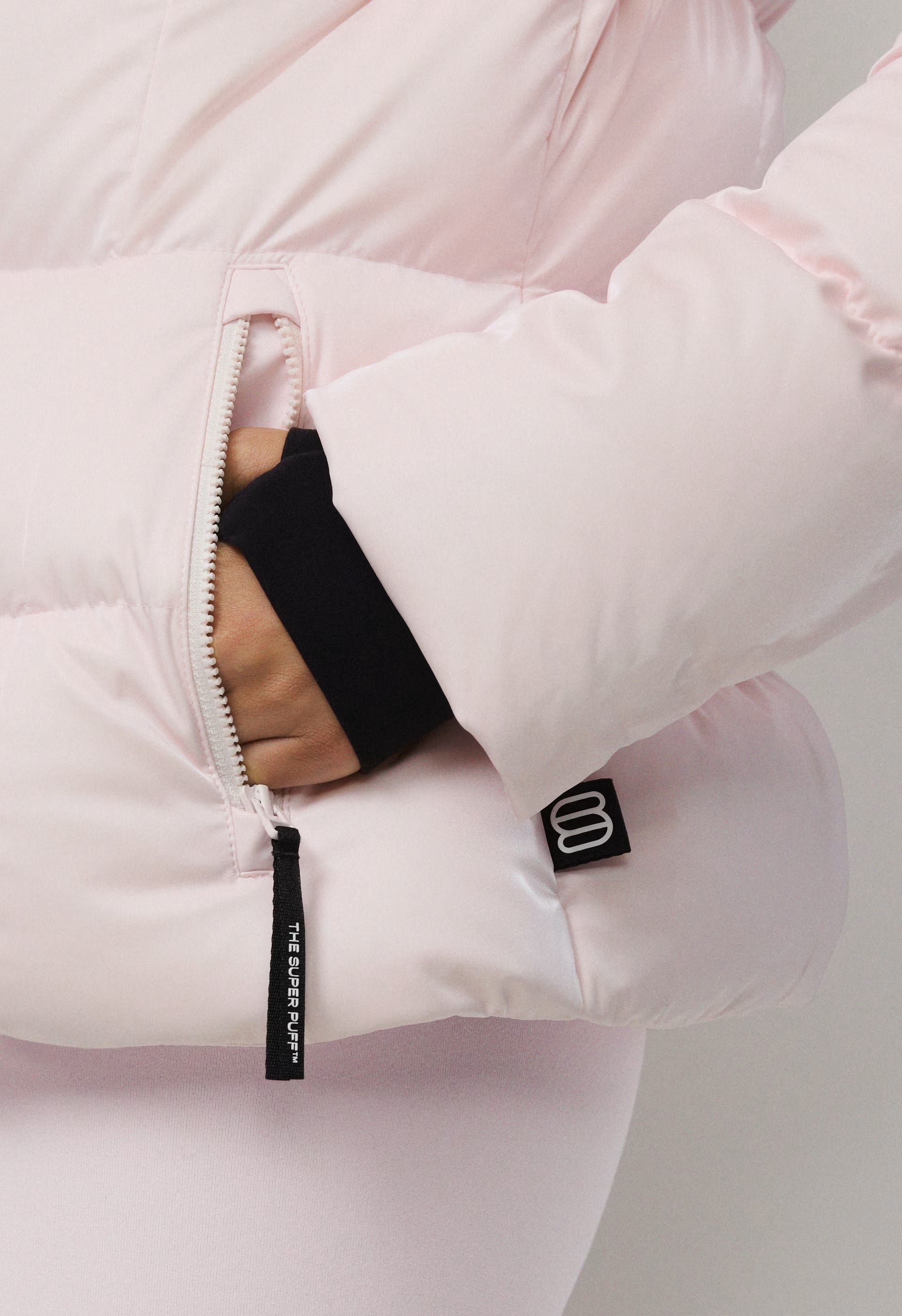 The SuperSnug Puff™ - Liquid Shine - MOCHI PINK