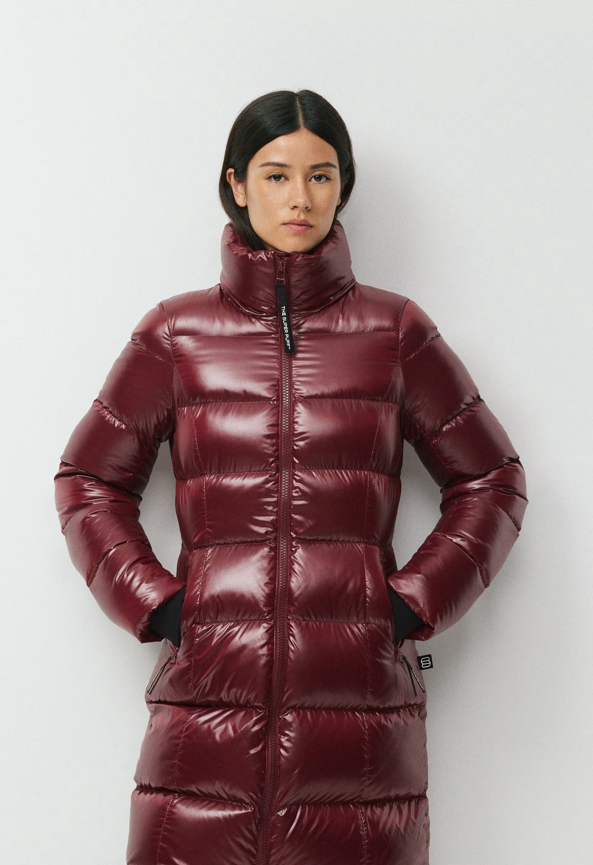 The SuperSnug Puff™ Mid - Hi-Gloss - SUMAC BURGUNDY