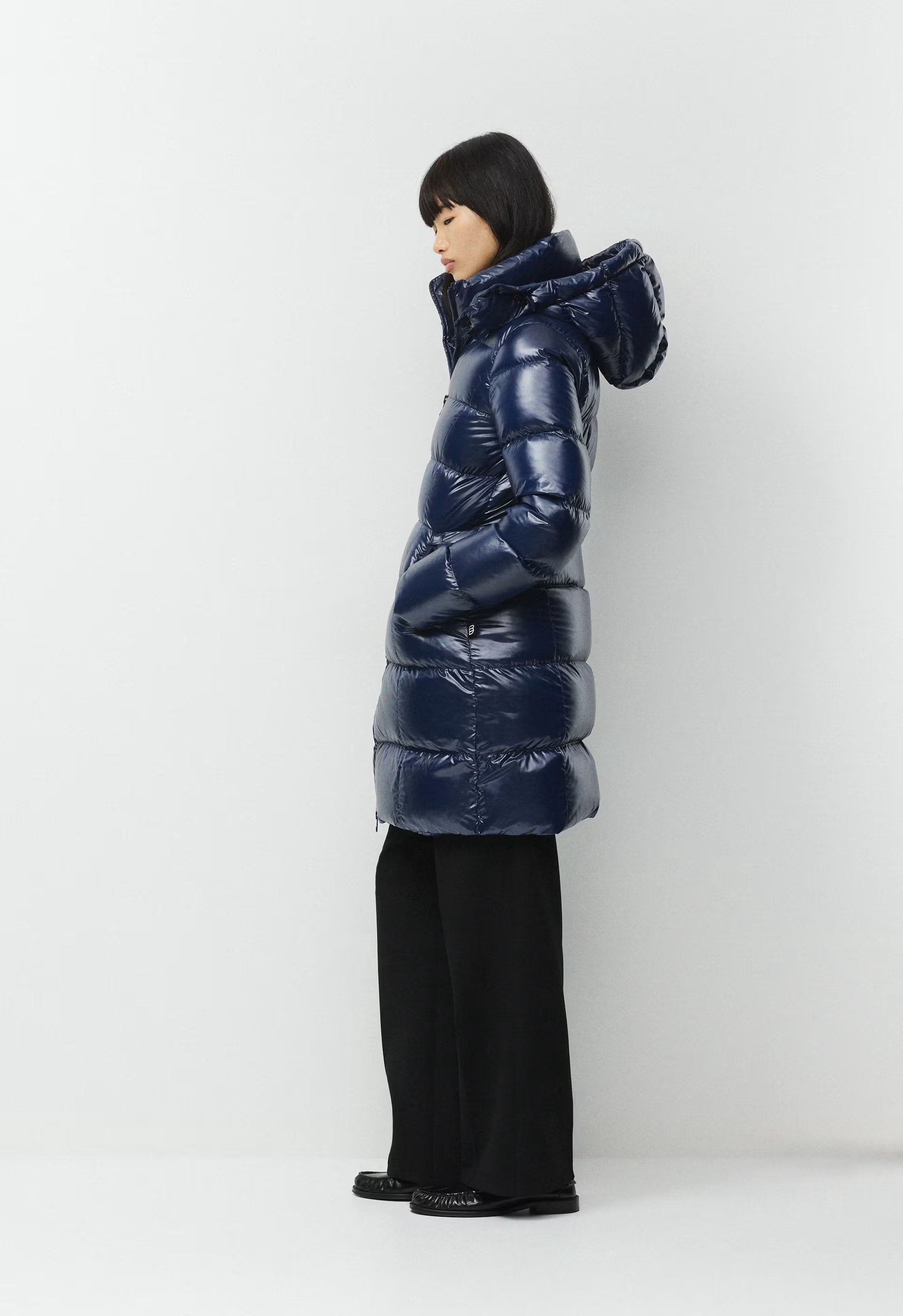 The SuperSnug Puff™ Mid - Hi-Gloss - ADMIRAL NAVY