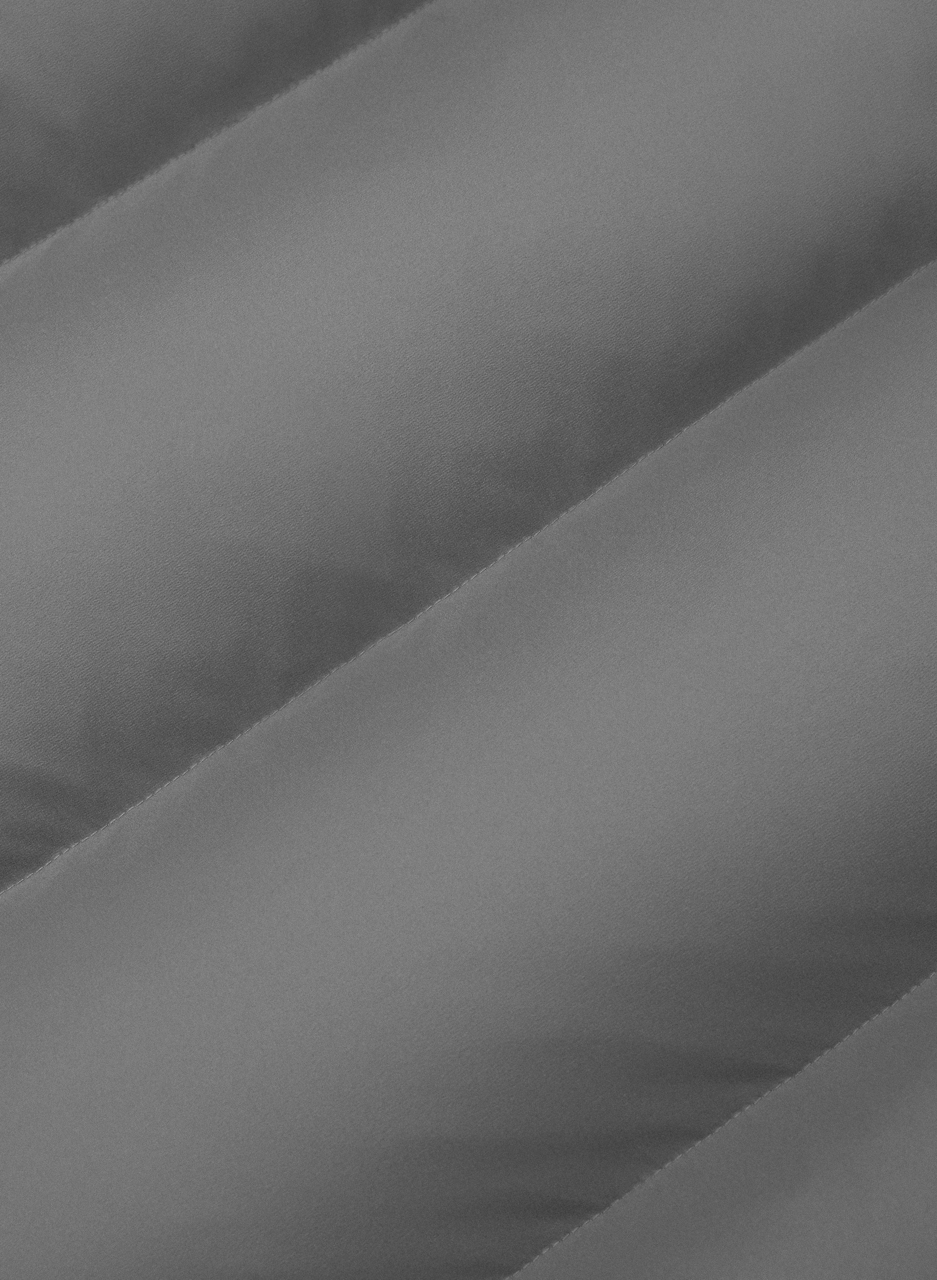 The Super Puff™ Shorty - cliMATTE™ - ELEGANT CHARCOAL