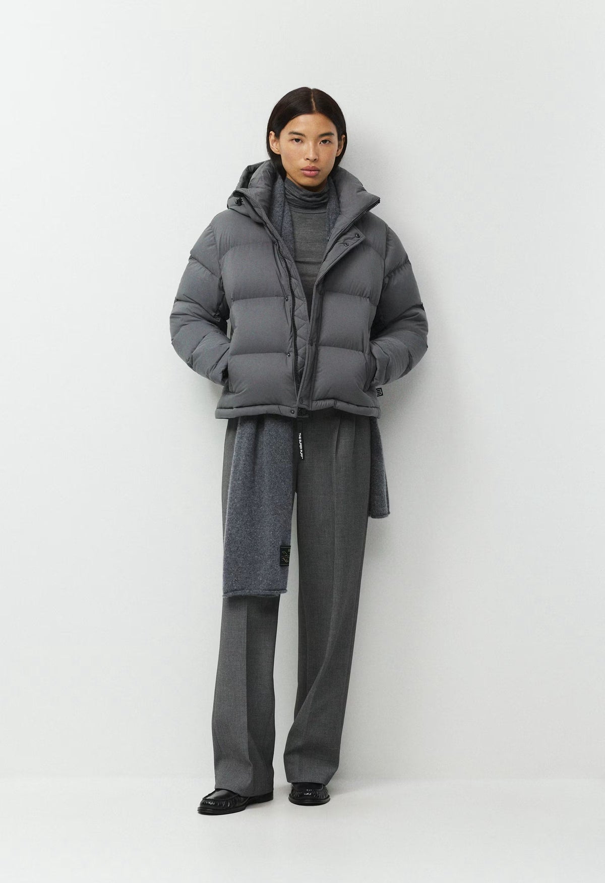The Super Puff™ Shorty - cliMATTE™ - ELEGANT CHARCOAL