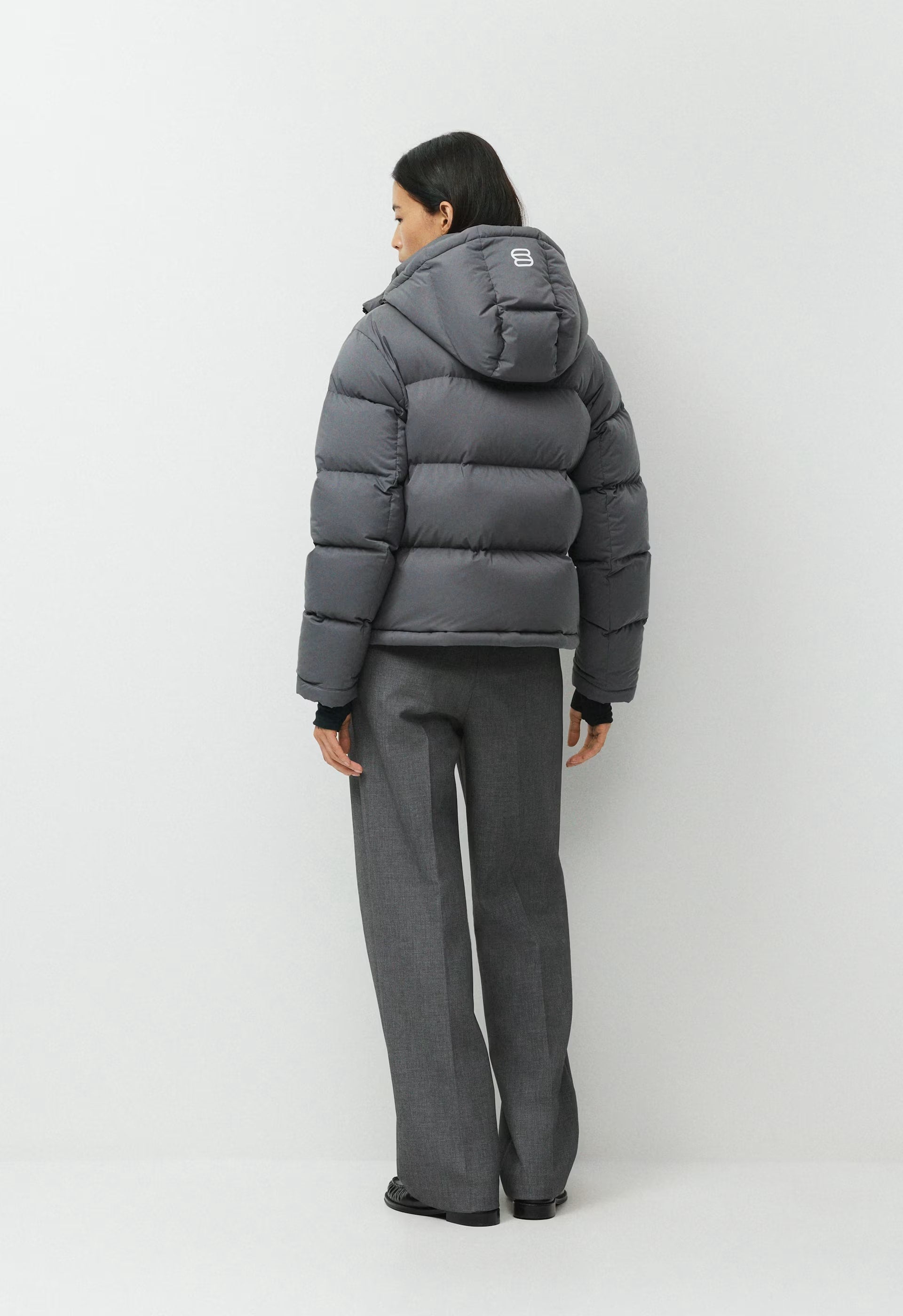 The Super Puff™ Shorty - cliMATTE™ - ELEGANT CHARCOAL