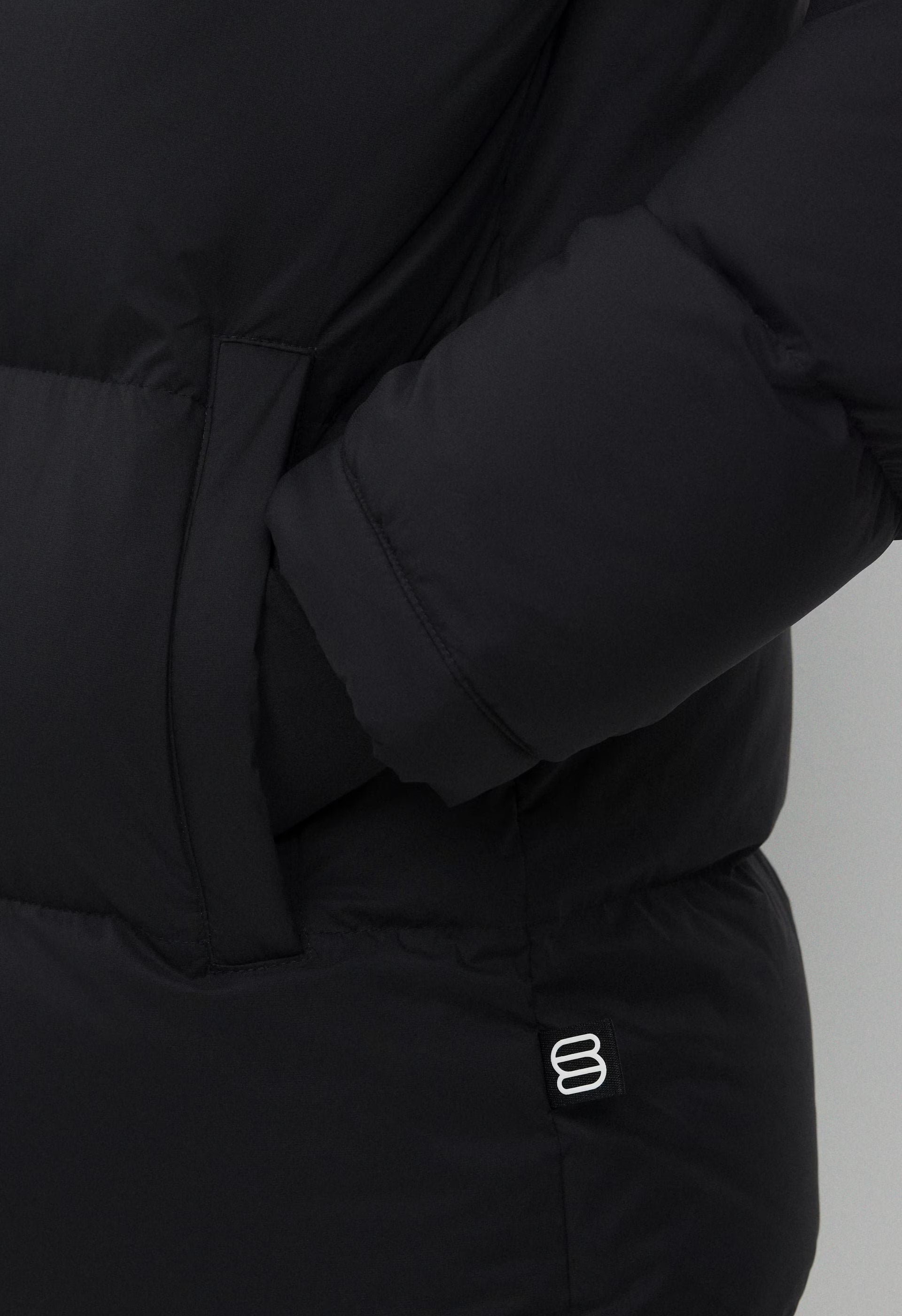 The Super Puff™ Mid - cliMATTE™ - BLACK