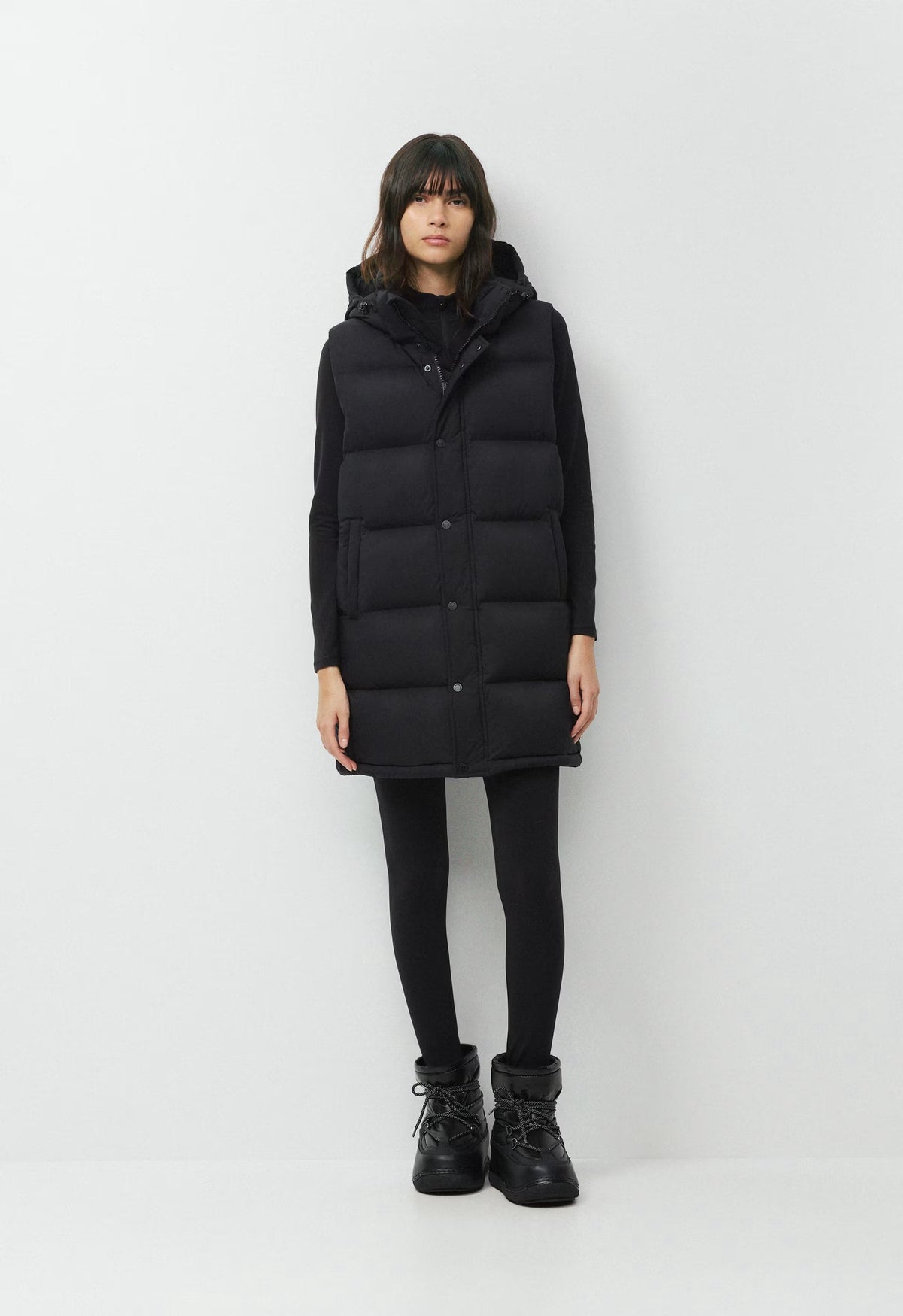 The Super Puff™ Mid Vest - cliMATTE™ - BLACK